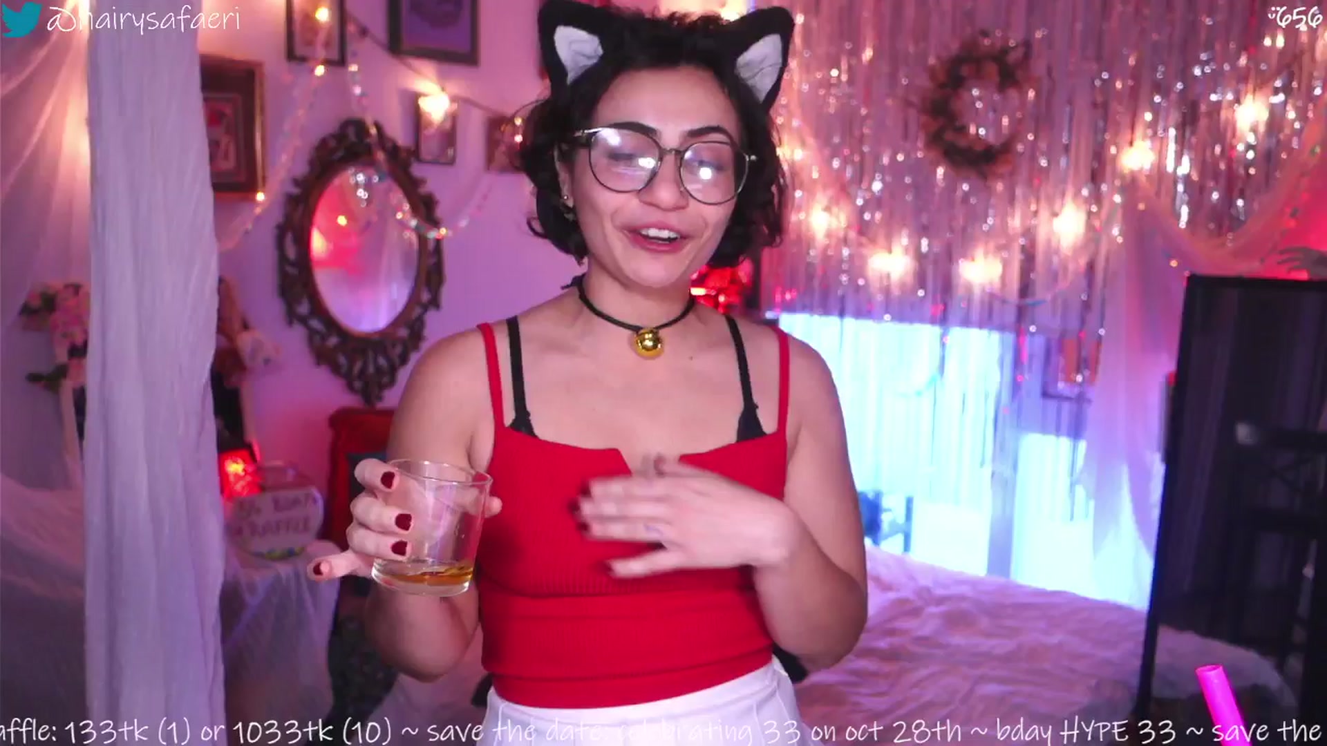 Gallery image thumbnail from HairySafaeri's myfreecams stream on, 10/15/2025, 20:21 image 4 of 20