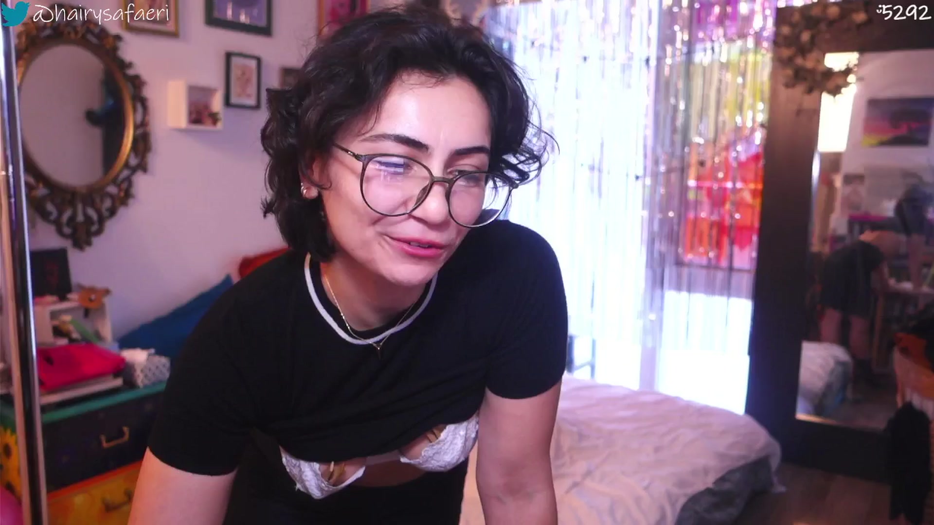 Gallery image thumbnail from HairySafaeri's myfreecams stream on, 11/03/2025, 16:54 image 6 of 20