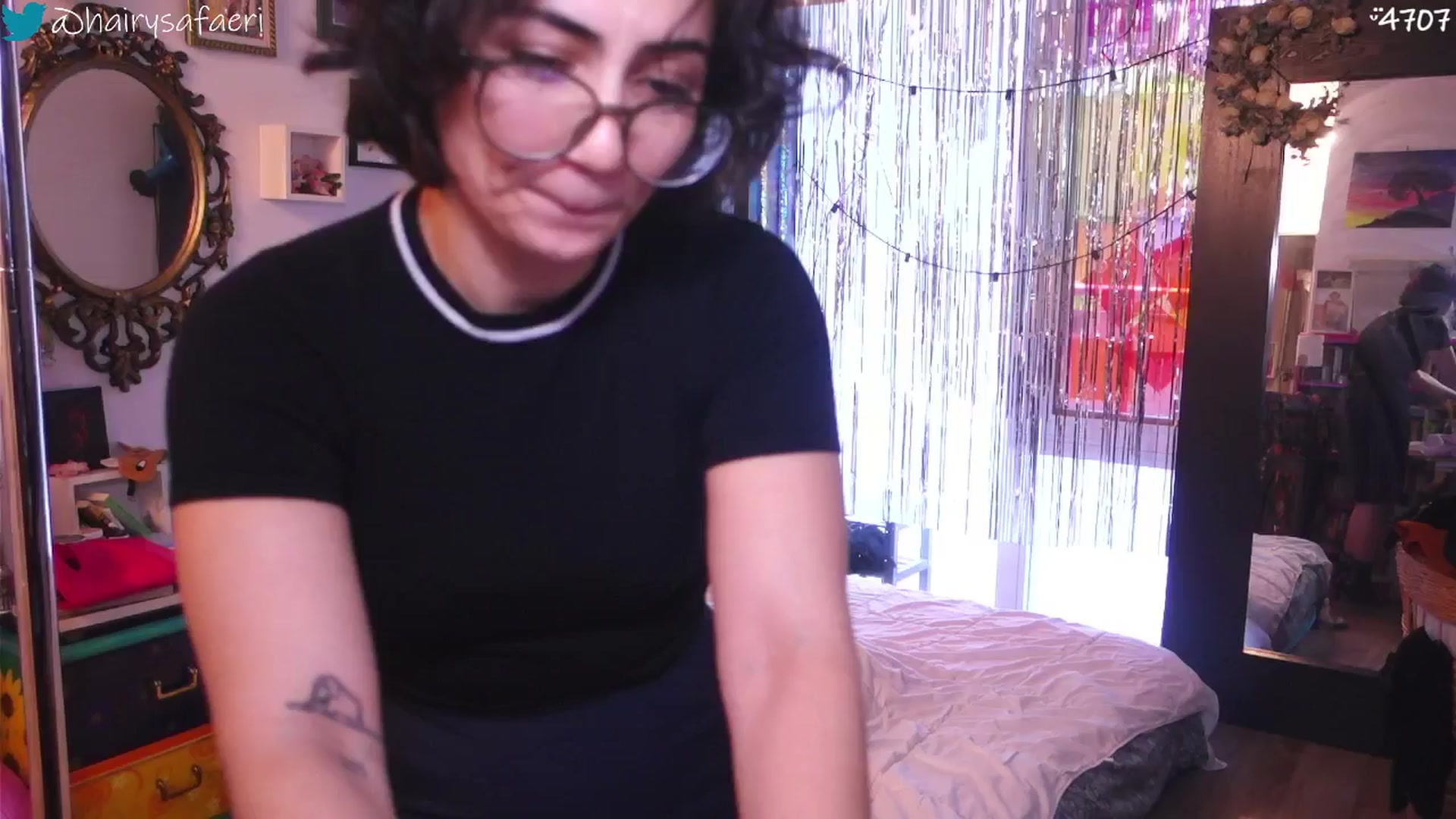 Gallery image thumbnail from HairySafaeri's myfreecams stream on, 11/03/2025, 16:54 image 10 of 20