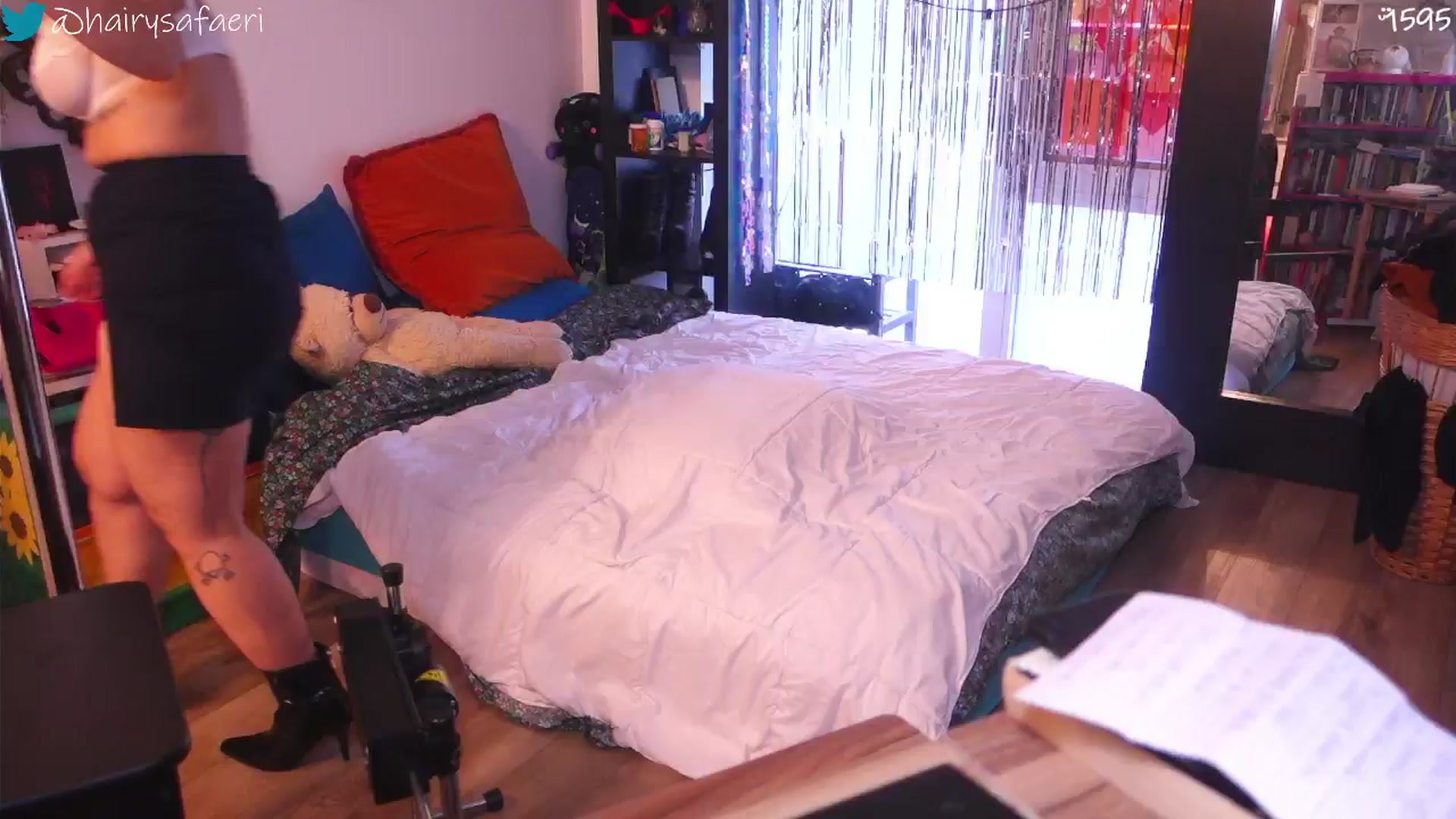 Gallery image thumbnail from HairySafaeri's myfreecams stream on, 11/03/2025, 18:12 image 16 of 20