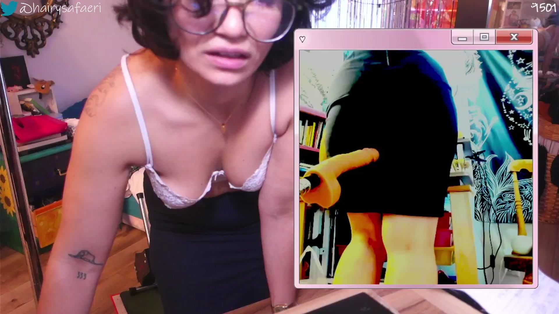 Gallery image thumbnail from HairySafaeri's myfreecams stream on, 11/03/2025, 18:12 image 18 of 20