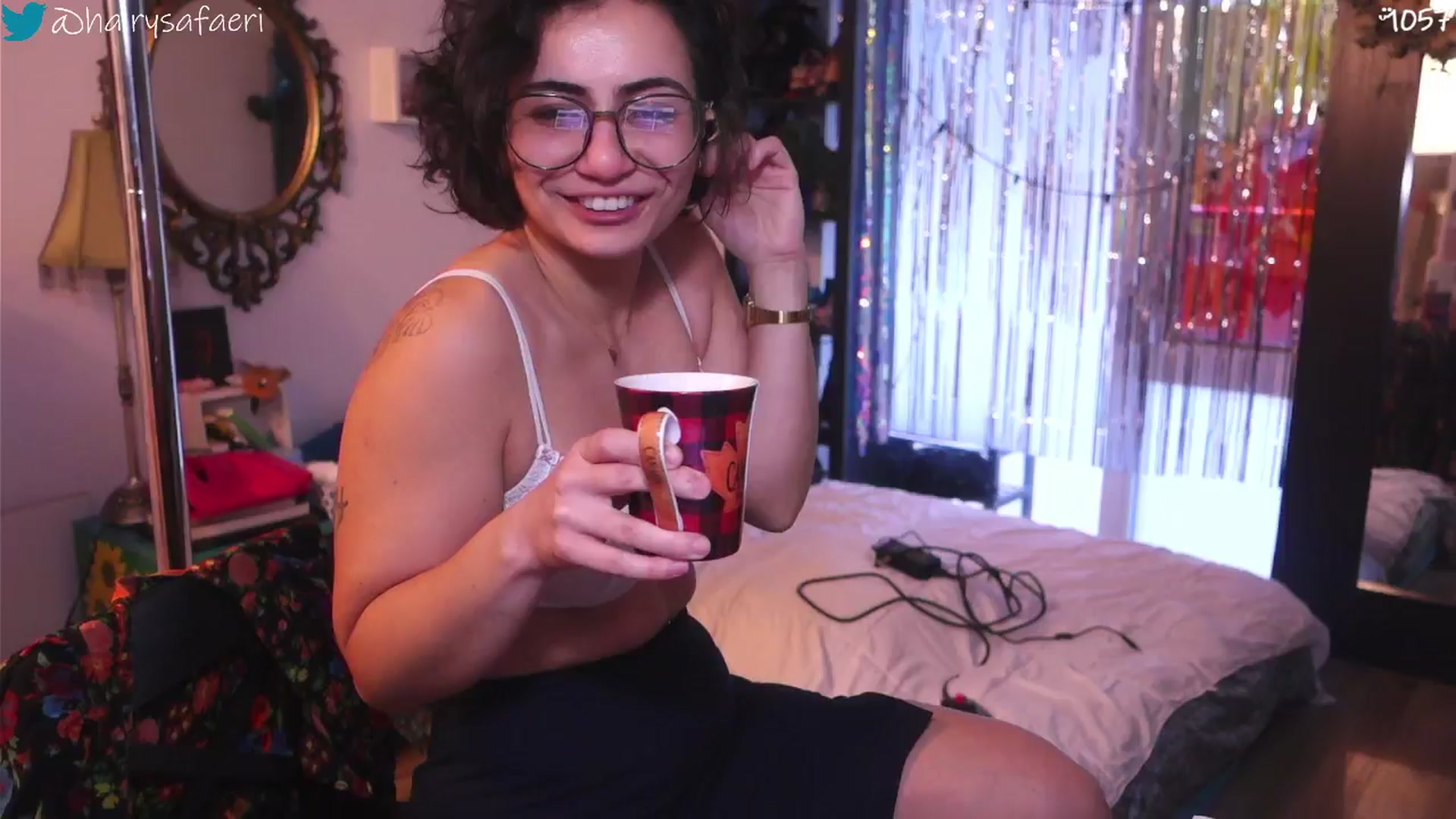 Gallery image thumbnail from HairySafaeri's myfreecams stream on, 11/03/2025, 19:04 image 10 of 20