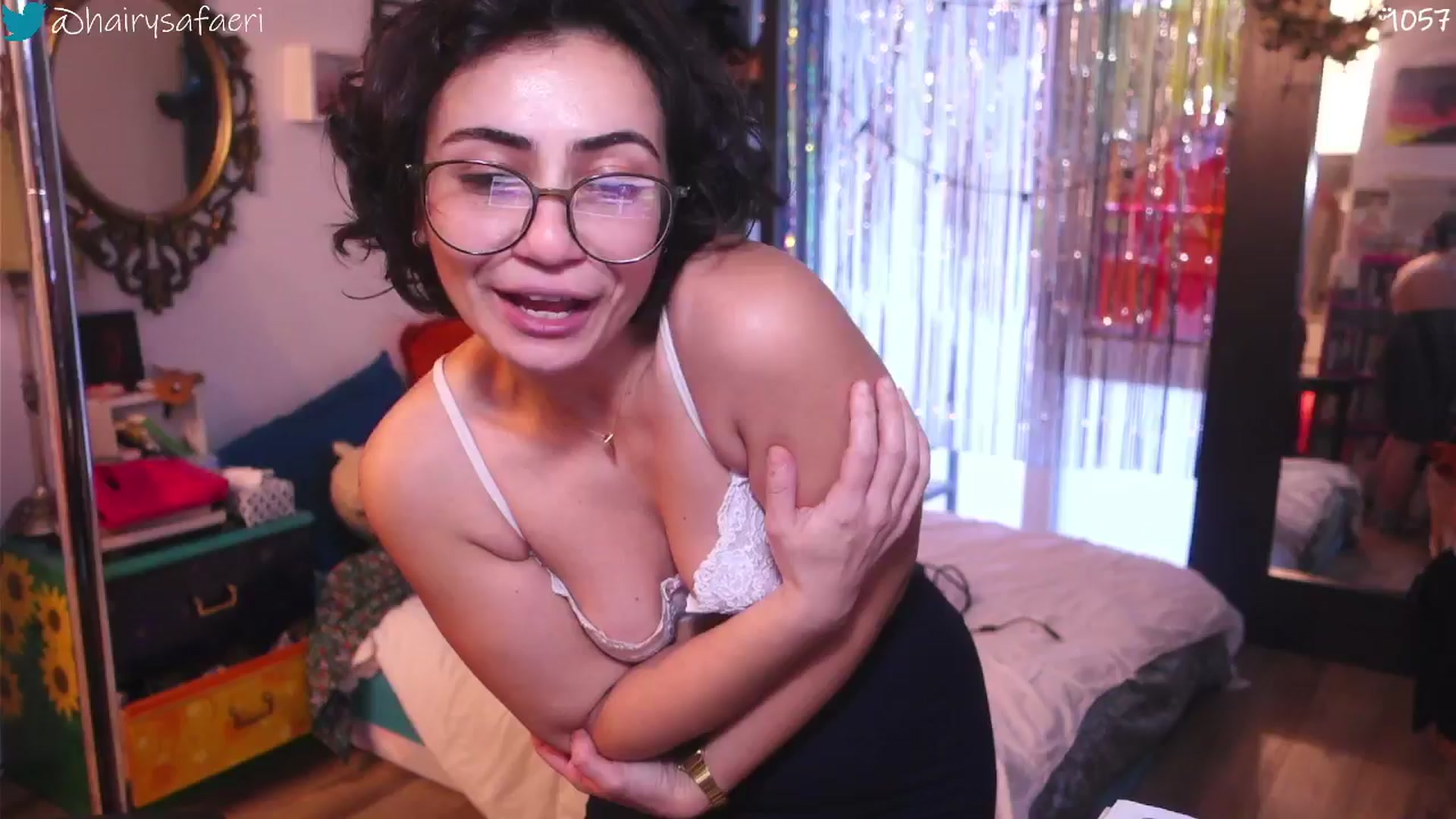 Gallery image thumbnail from HairySafaeri's myfreecams stream on, 11/03/2025, 19:04 image 13 of 20