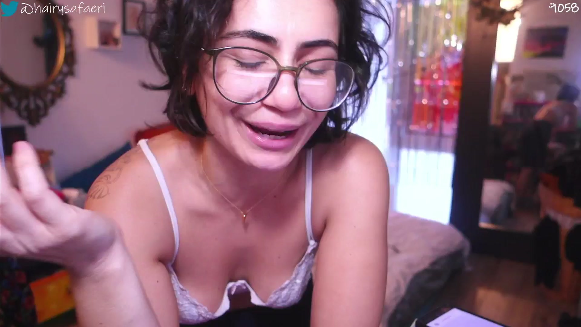 Gallery image thumbnail from HairySafaeri's myfreecams stream on, 11/03/2025, 19:04 image 16 of 20