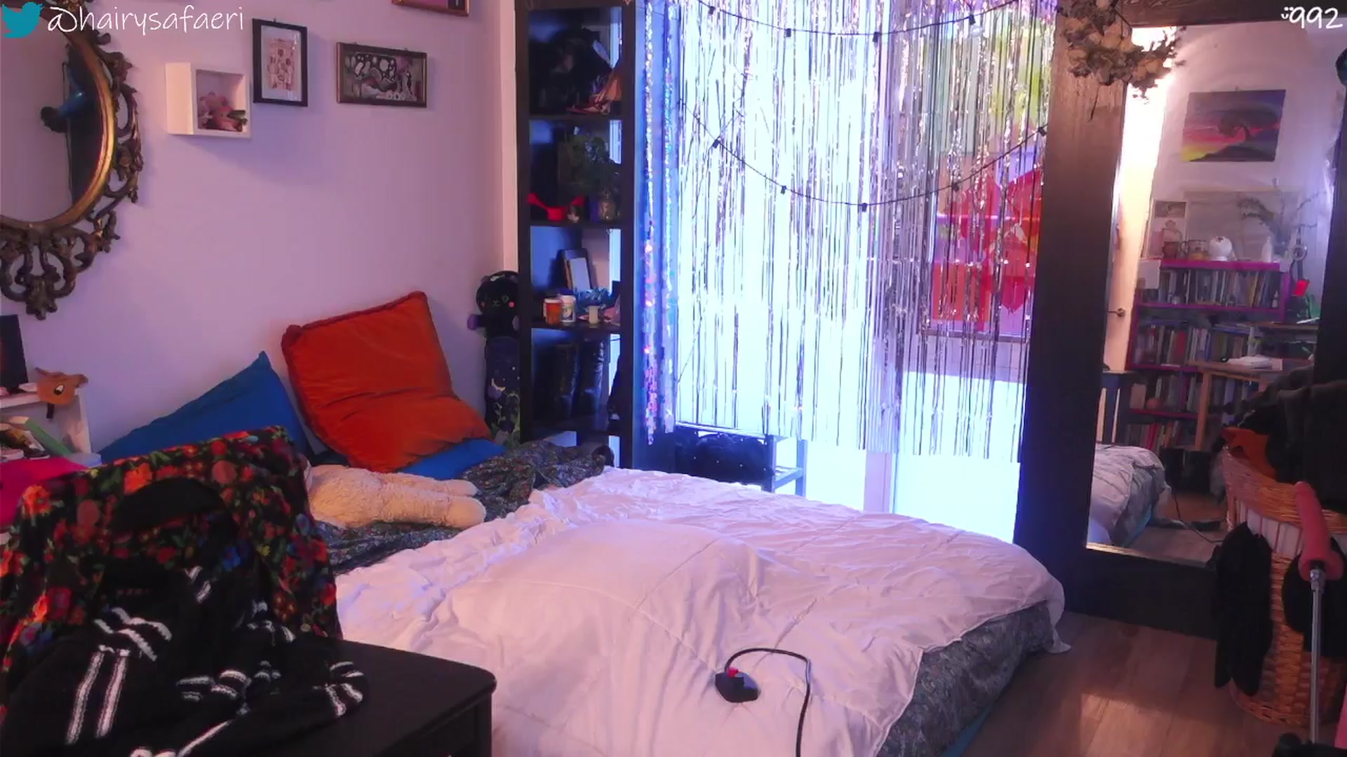 Gallery image thumbnail from HairySafaeri's myfreecams stream on, 11/03/2025, 21:33 image 19 of 20