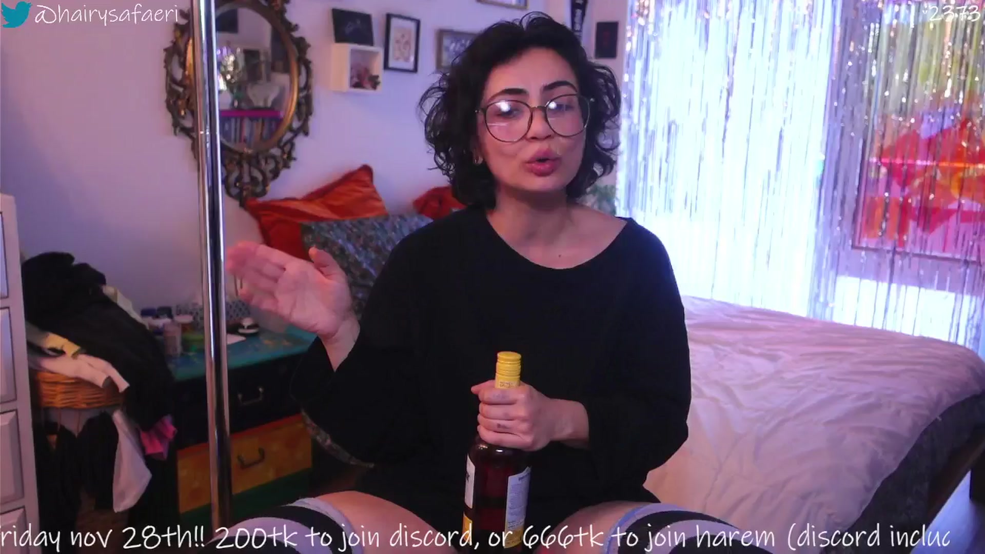 Gallery image thumbnail from HairySafaeri's myfreecams stream on, 11/26/2025, 21:02 image 12 of 20