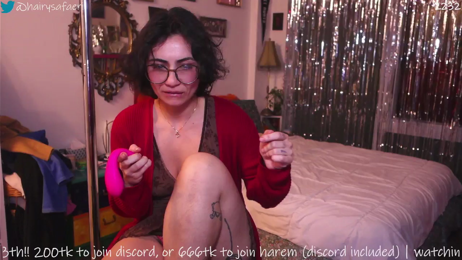 Gallery image thumbnail from HairySafaeri's myfreecams stream on, 11/28/2025, 01:42 image 4 of 20