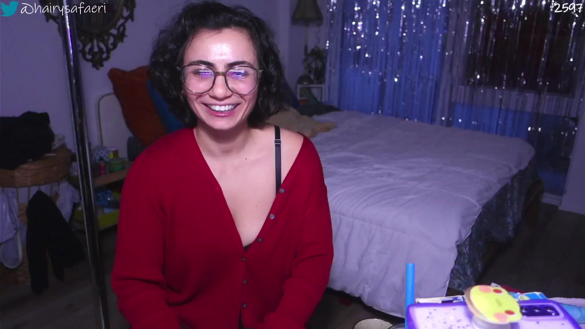 Gallery image thumbnail from HairySafaeri's myfreecams stream on, 12/05/2025, 23:17 image 13 of 20