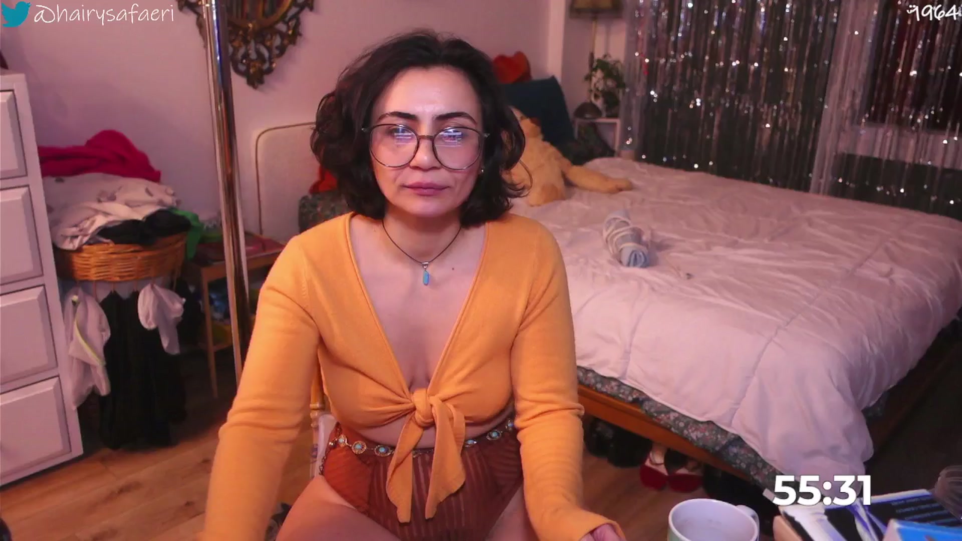 Gallery image thumbnail from HairySafaeri's myfreecams stream on, 12/08/2025, 23:27 image 11 of 20