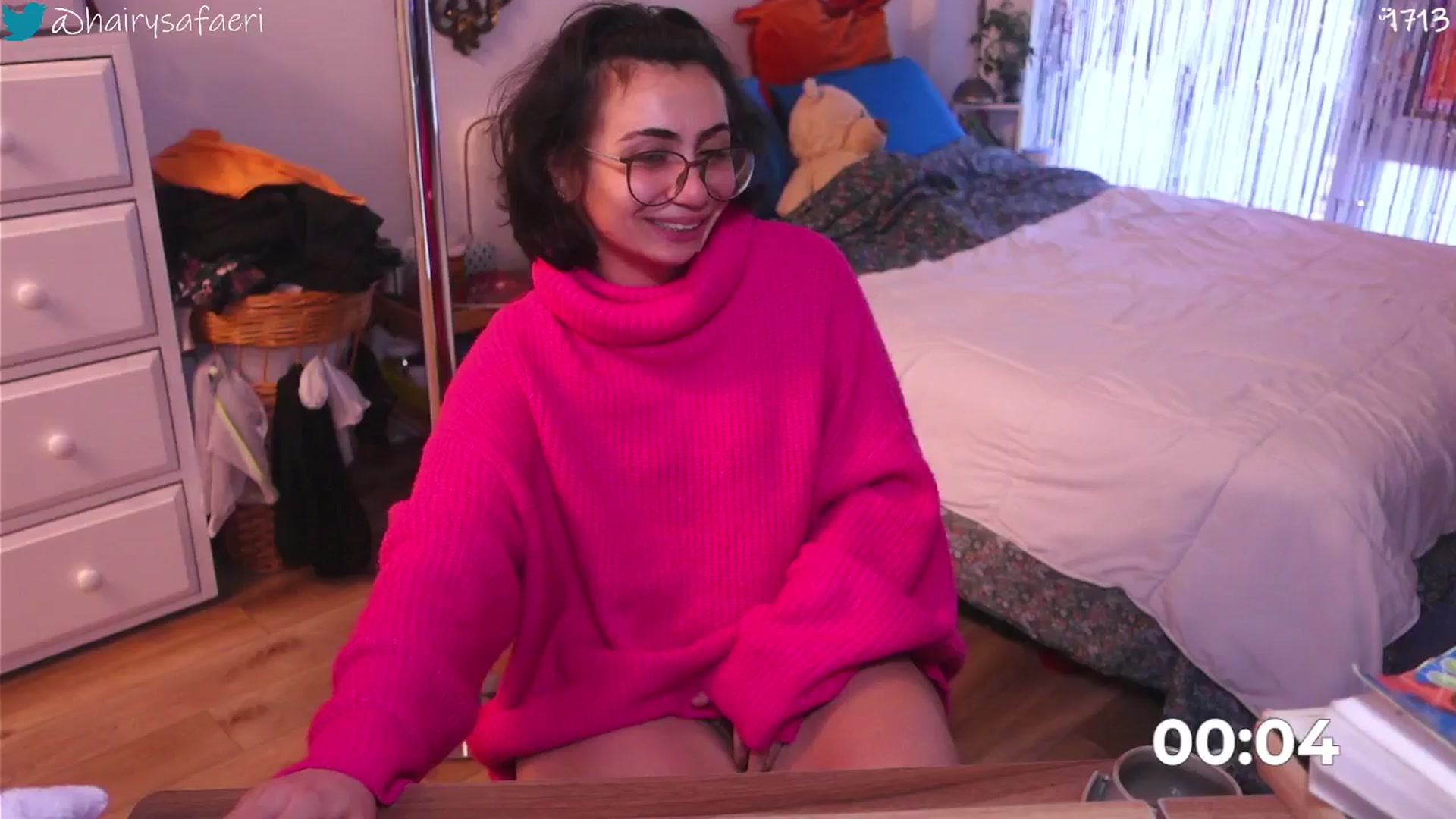 Gallery image thumbnail from HairySafaeri's myfreecams stream on, 12/09/2025, 18:07 image 15 of 20