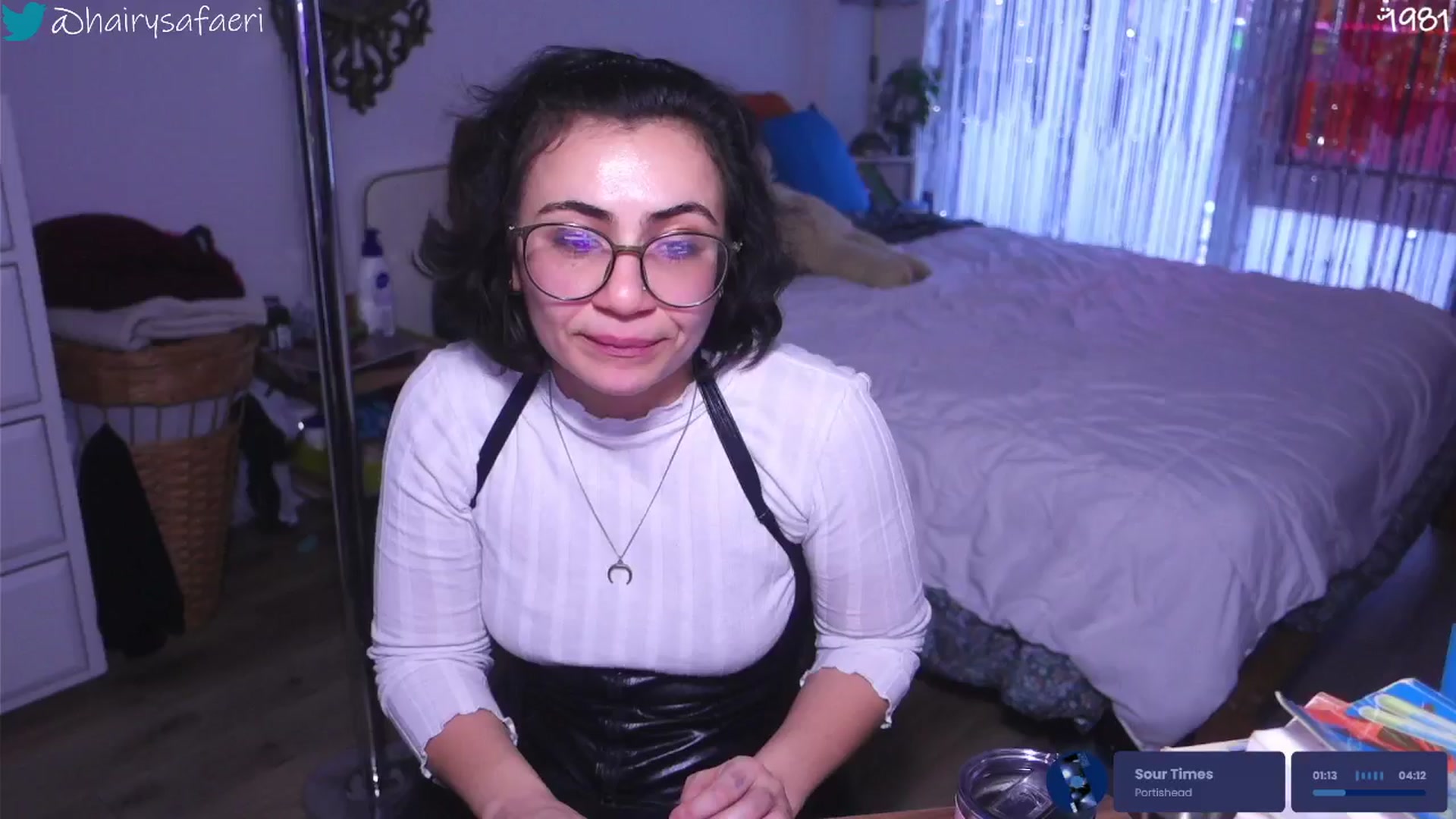 Gallery image thumbnail from HairySafaeri's myfreecams stream on, 12/12/2025, 21:13 image 16 of 20