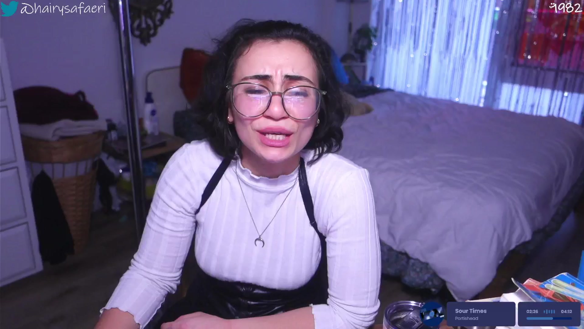 Gallery image thumbnail from HairySafaeri's myfreecams stream on, 12/12/2025, 21:13 image 17 of 20