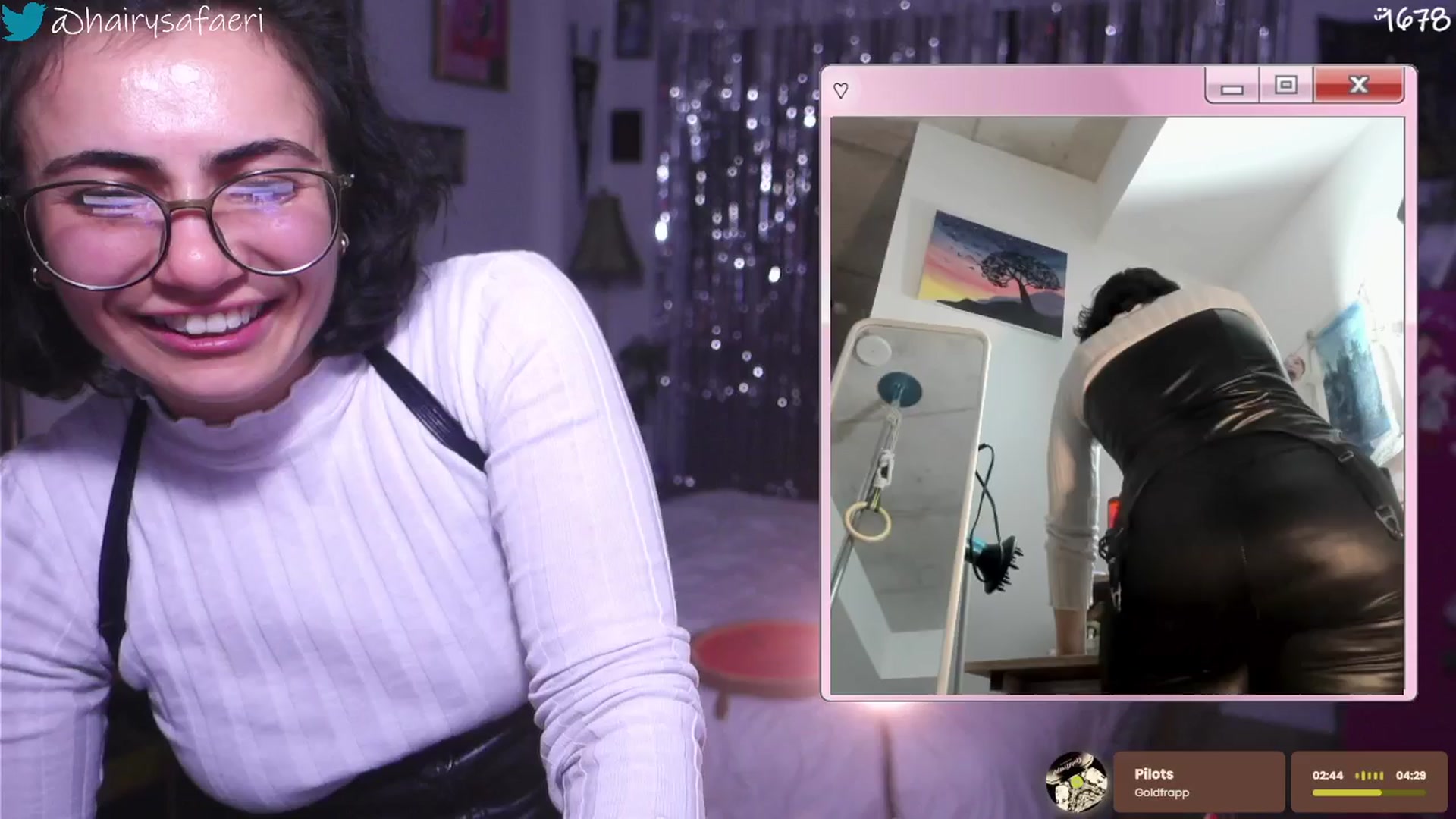 Gallery image thumbnail from HairySafaeri's myfreecams stream on, 12/12/2025, 23:55 image 3 of 20