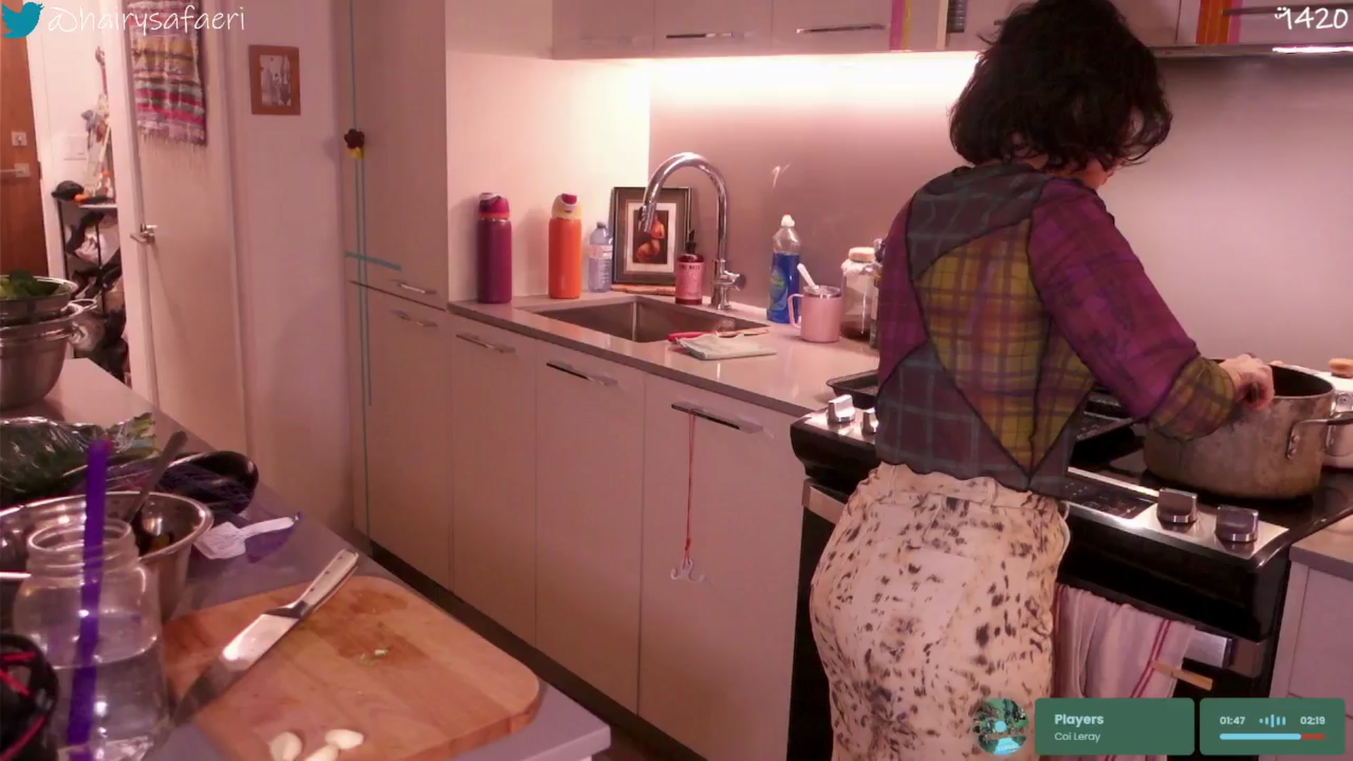 Gallery image thumbnail from HairySafaeri's myfreecams stream on, 12/18/2025, 20:59 image 19 of 20
