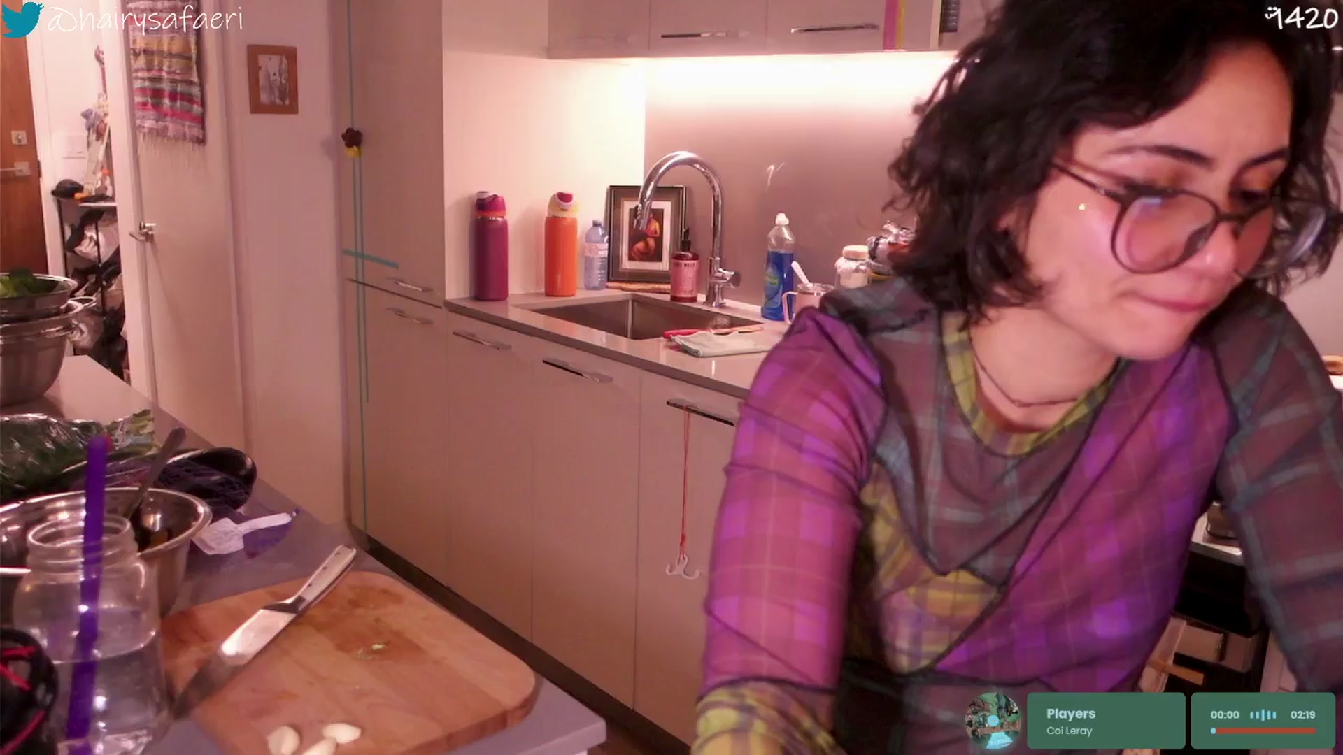 Gallery image thumbnail from HairySafaeri's myfreecams stream on, 12/18/2025, 20:59 image 16 of 20