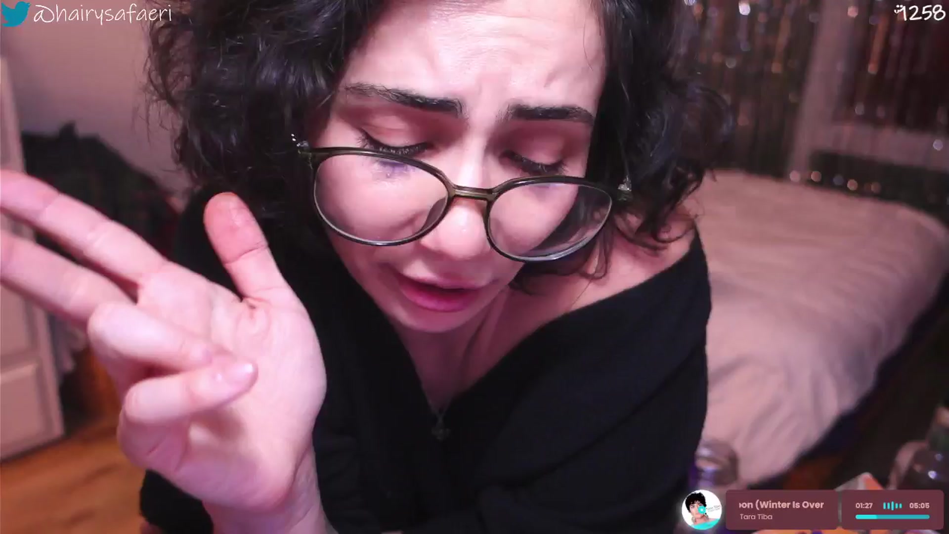 Gallery image thumbnail from HairySafaeri's myfreecams stream on, 12/20/2025, 24:00 image 13 of 20