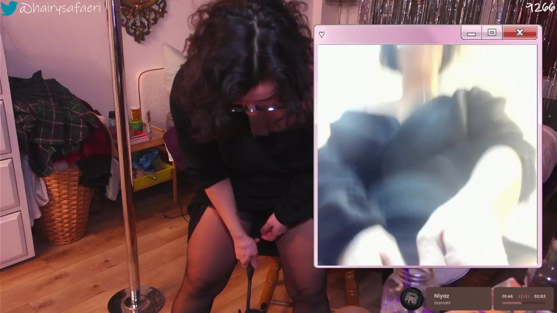 Gallery image thumbnail from HairySafaeri's myfreecams stream on, 12/20/2025, 24:00 image 12 of 20