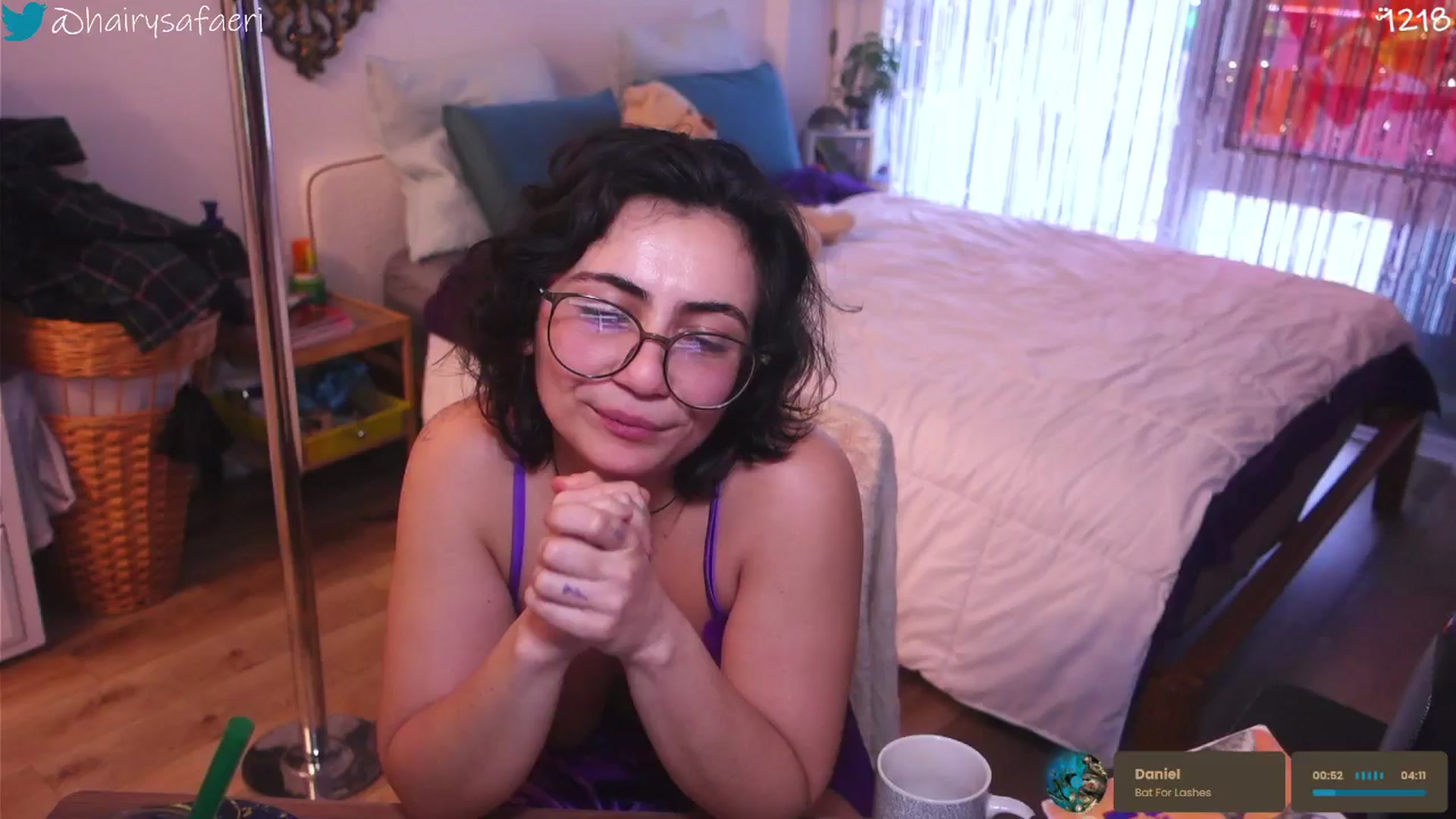 Gallery image thumbnail from HairySafaeri's myfreecams stream on, 12/23/2025, 17:26 image 6 of 20