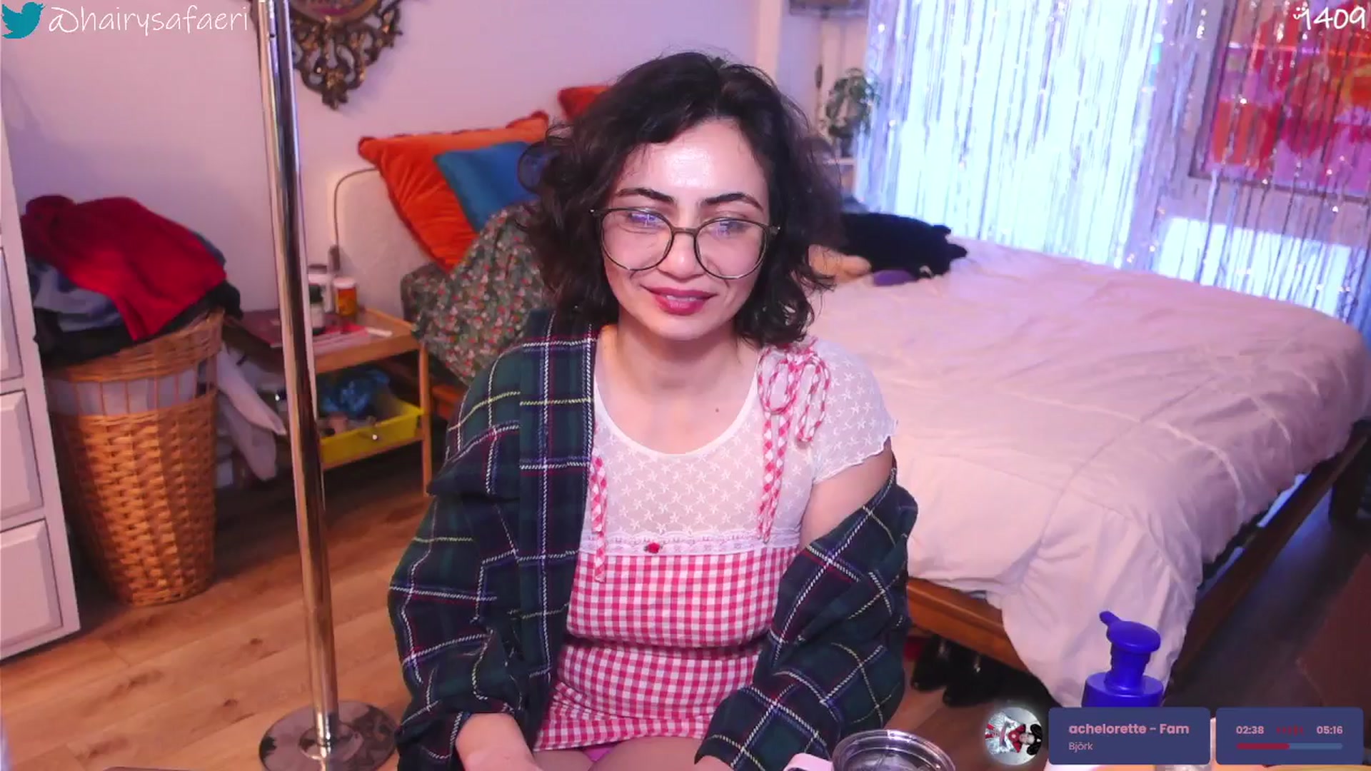 Gallery image thumbnail from HairySafaeri's myfreecams stream on, 12/30/2025, 21:36 image 10 of 20