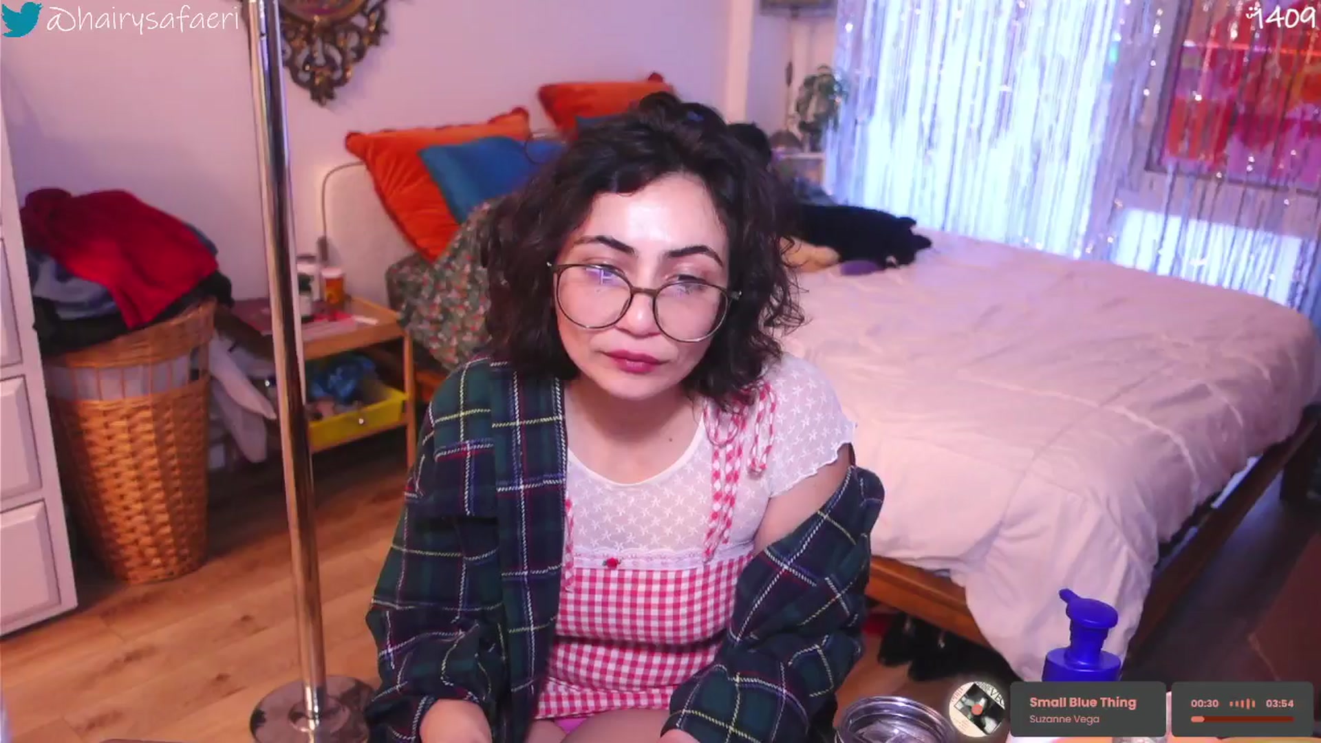 Gallery image thumbnail from HairySafaeri's myfreecams stream on, 12/30/2025, 21:36 image 15 of 20