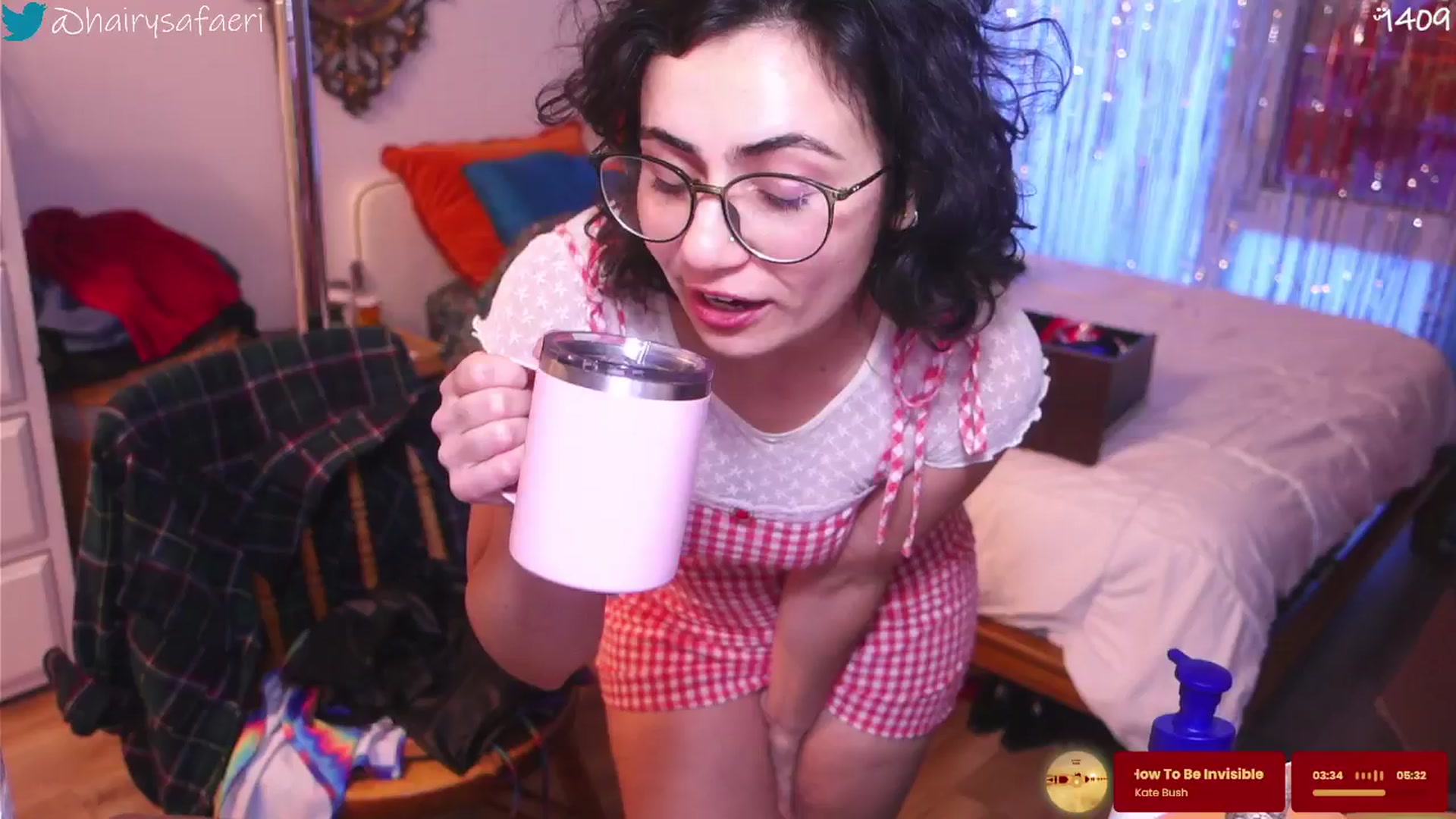 Gallery image thumbnail from HairySafaeri's myfreecams stream on, 12/30/2025, 21:36 image 18 of 20