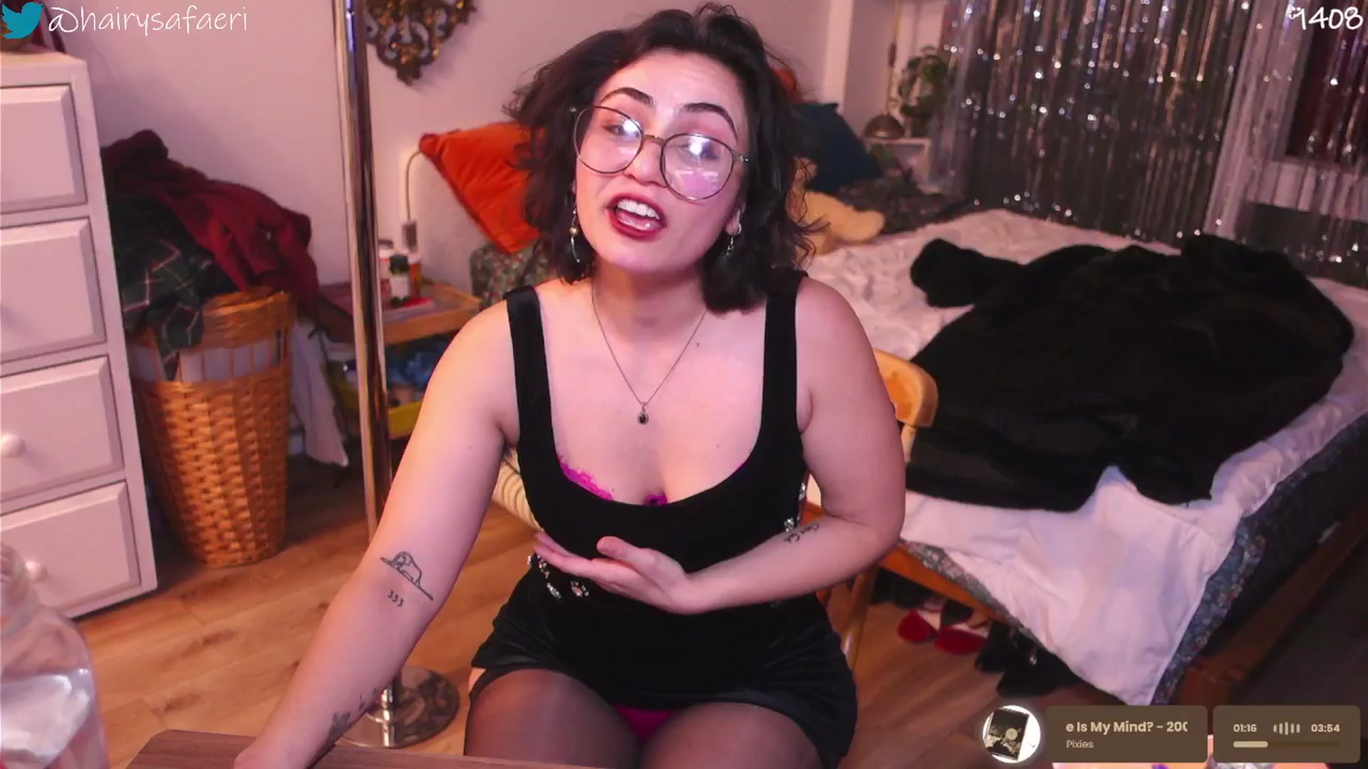 Gallery image thumbnail from HairySafaeri's myfreecams stream on, 01/01/2026, 24:22 image 8 of 20