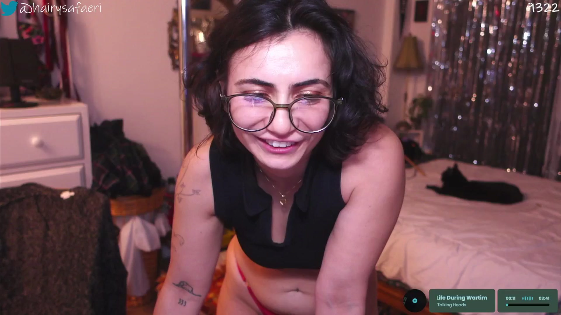Gallery image thumbnail from HairySafaeri's myfreecams stream on, 01/09/2026, 01:07 image 19 of 20