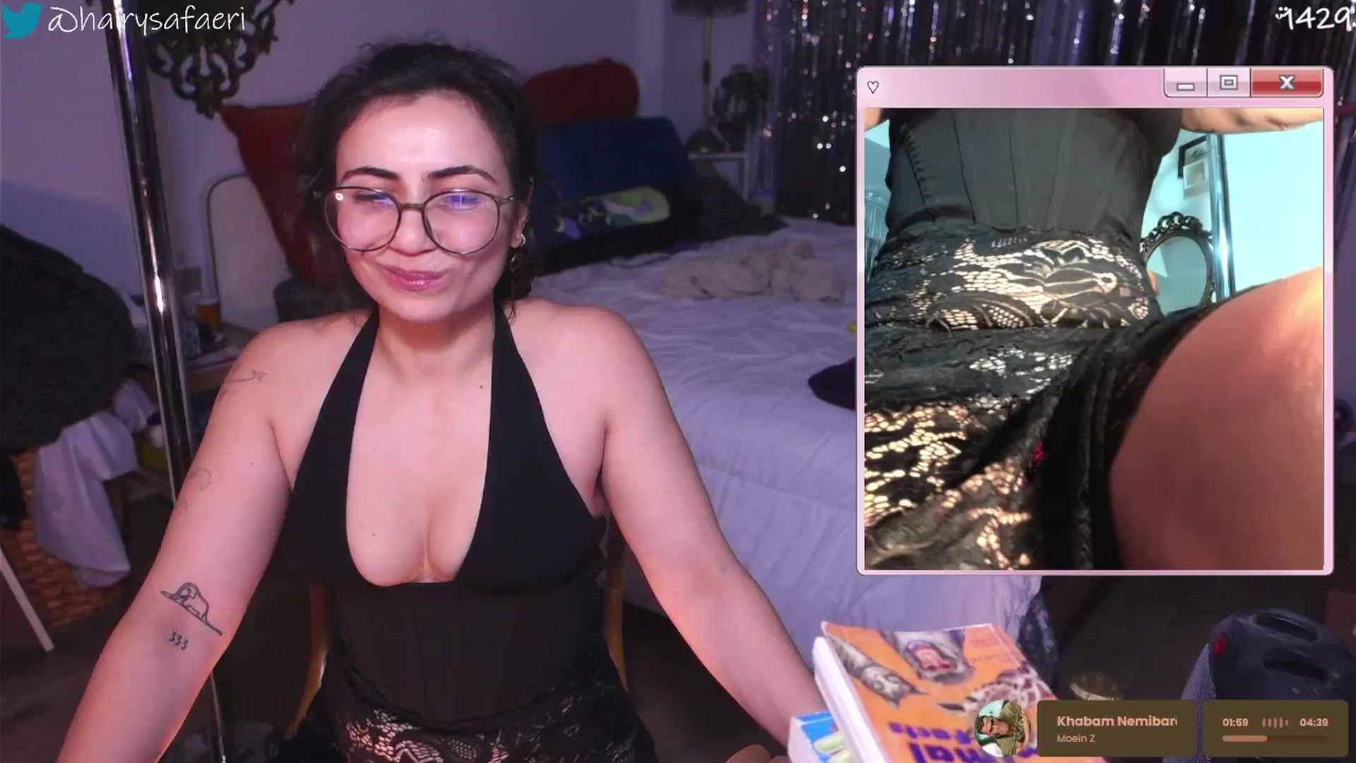 Gallery image thumbnail from HairySafaeri's myfreecams stream on, 01/16/2026, 24:18 image 17 of 20