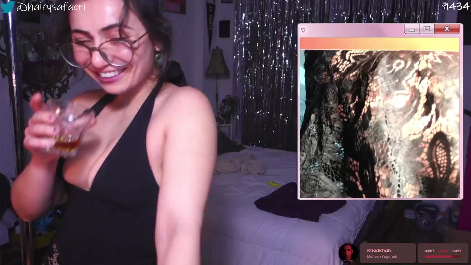 Gallery image thumbnail from HairySafaeri's myfreecams stream on, 01/16/2026, 24:18 image 3 of 20