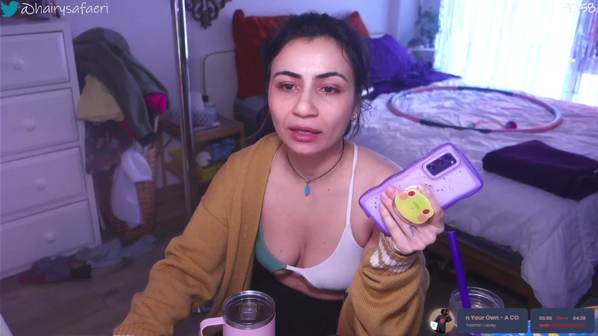 Gallery image thumbnail from HairySafaeri's myfreecams stream on, 01/23/2026, 24:32 image 1 of 20