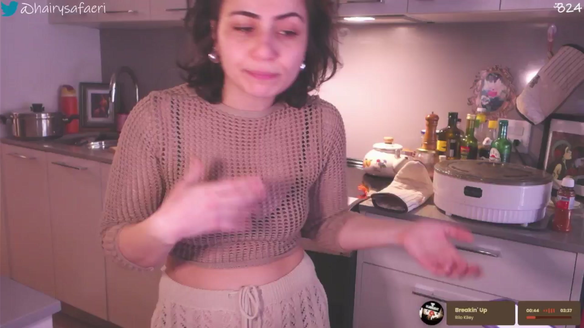 Gallery image thumbnail from HairySafaeri's myfreecams stream on, 02/05/2026, 21:51 image 3 of 20