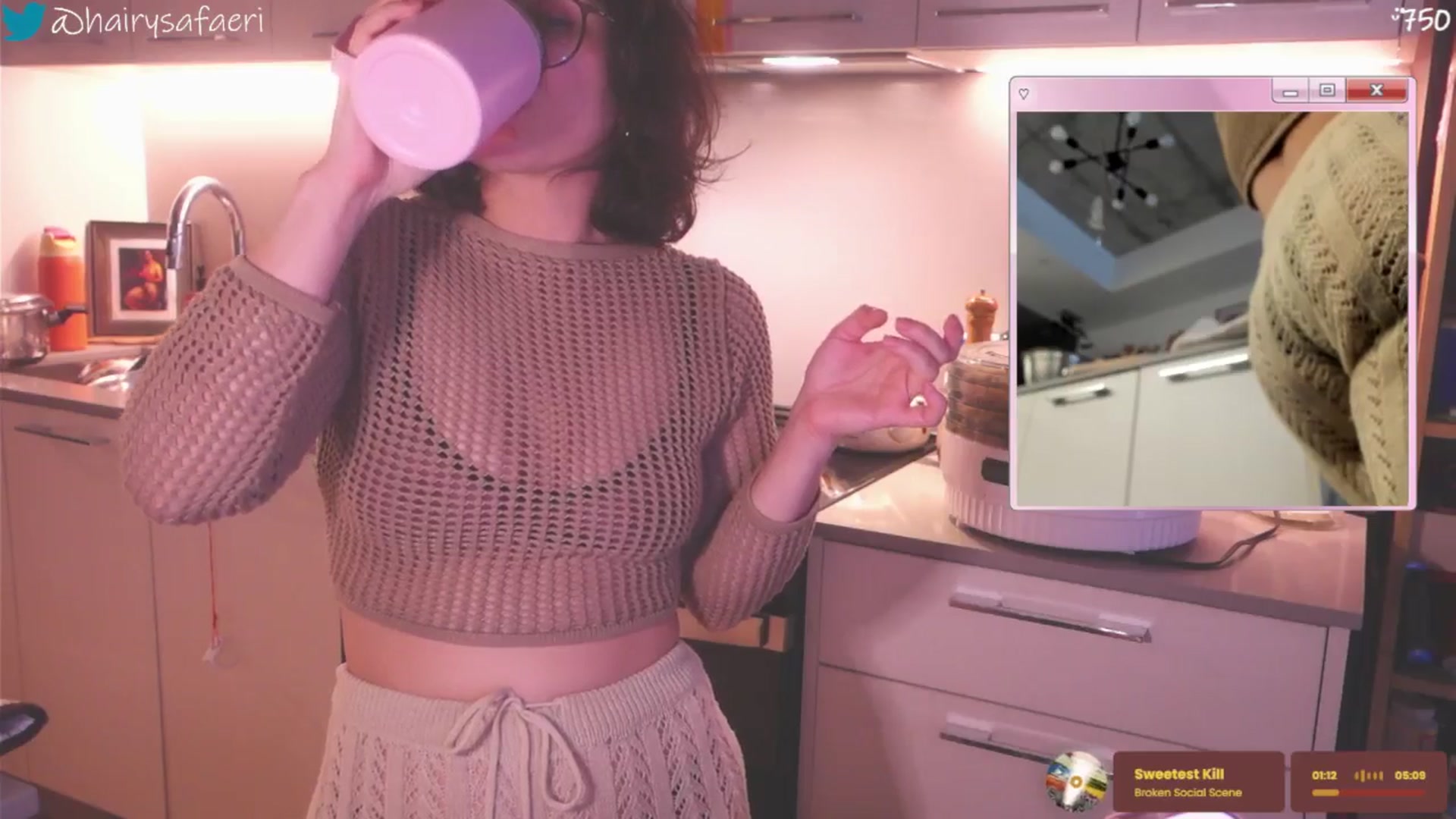 Gallery image thumbnail from HairySafaeri's myfreecams stream on, 02/05/2026, 21:51 image 18 of 20