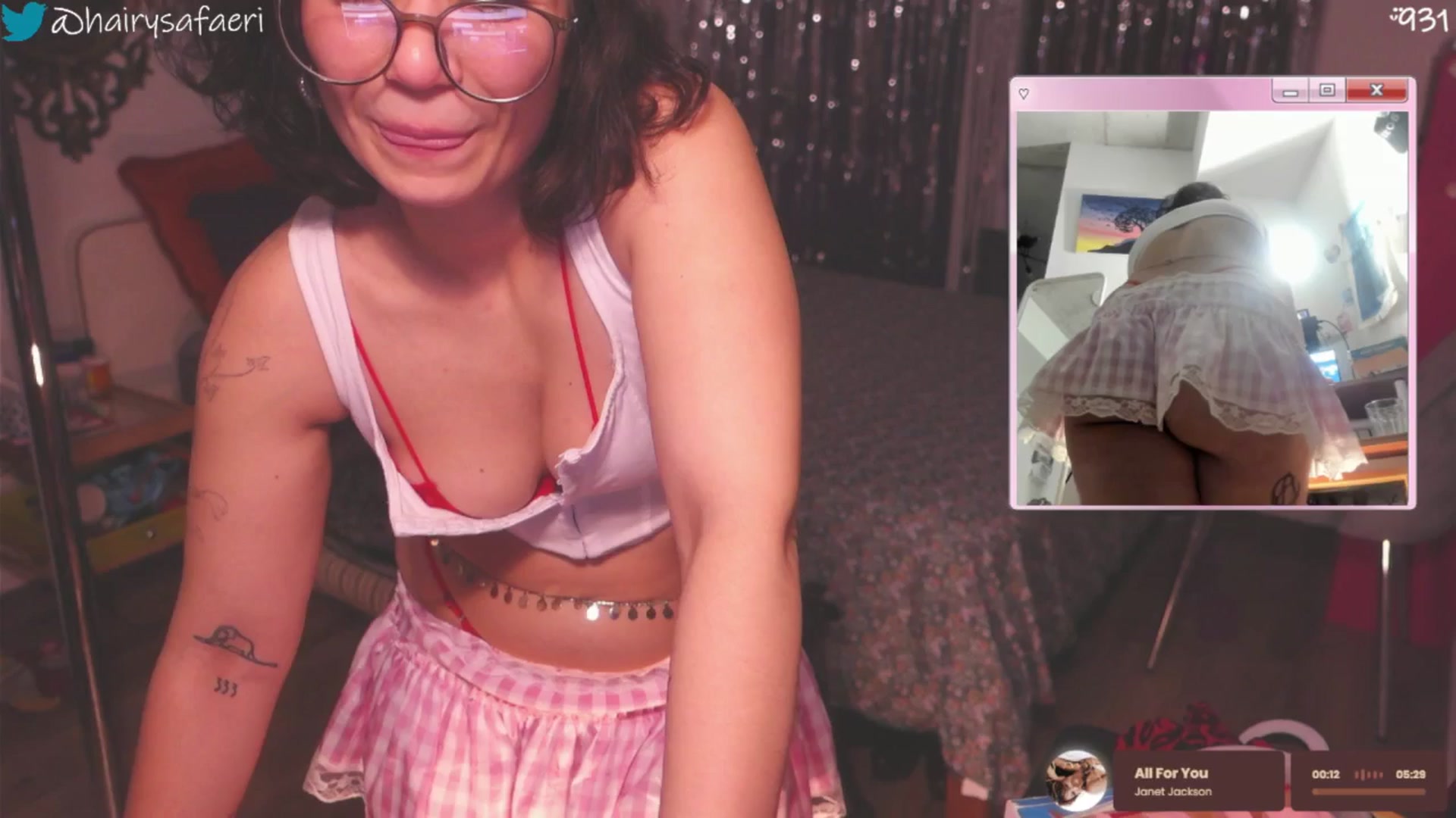 Gallery image thumbnail from HairySafaeri's myfreecams stream on, 02/13/2026, 24:34 image 13 of 20