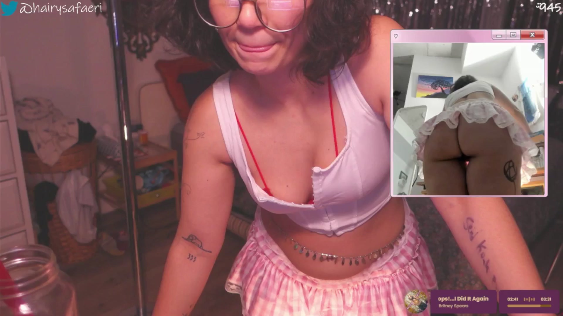 Gallery image thumbnail from HairySafaeri's myfreecams stream on, 02/13/2026, 24:34 image 5 of 20