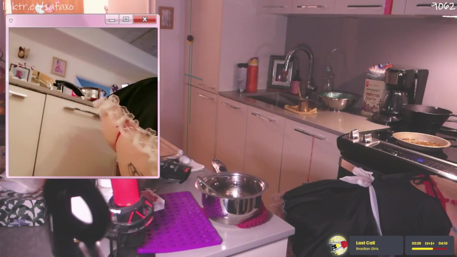 Gallery image thumbnail from HairySafaeri's myfreecams stream on, 02/26/2026, 23:39 image 11 of 20
