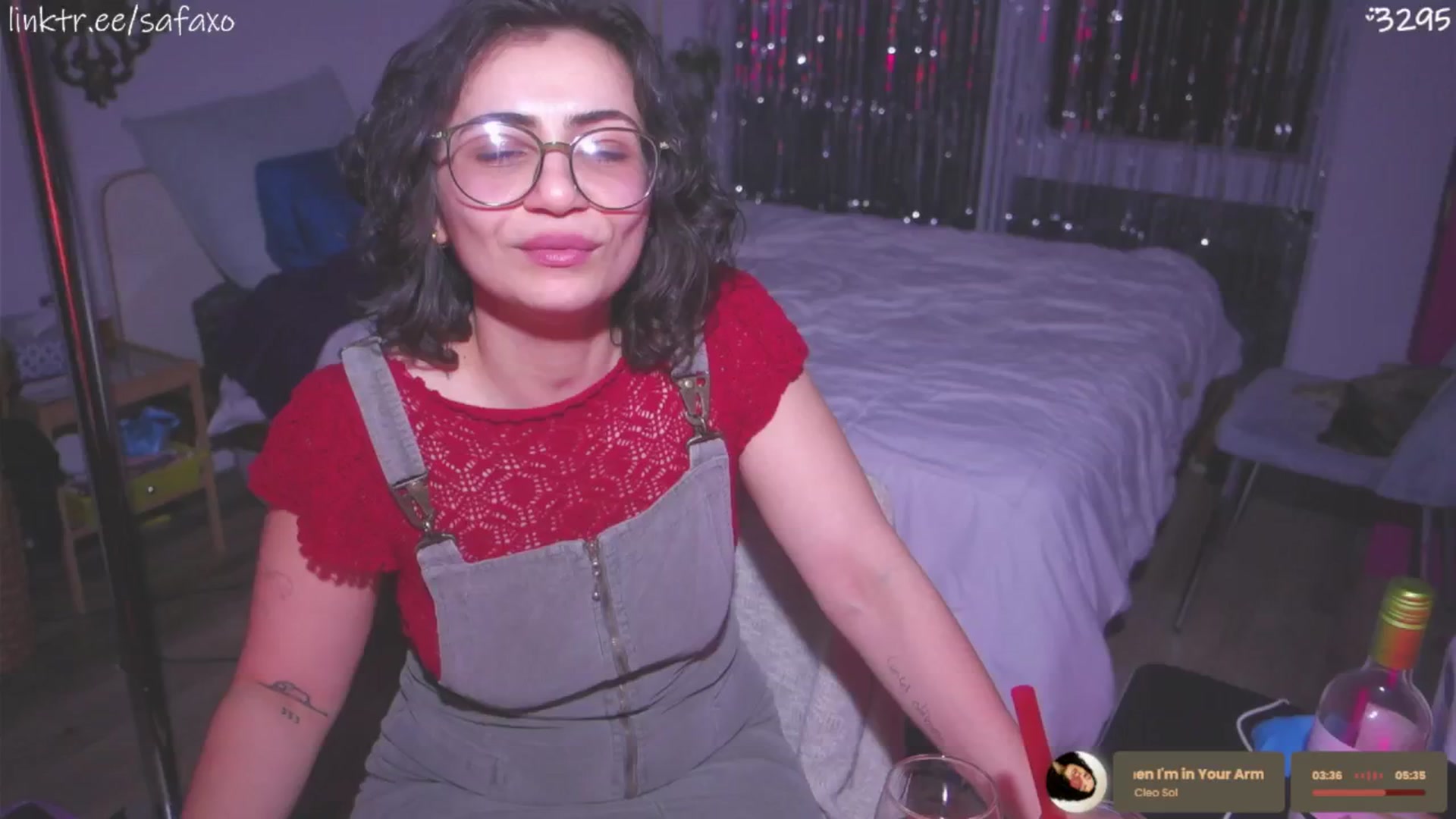 Gallery image thumbnail from HairySafaeri's myfreecams stream on, 03/04/2026, 24:44 image 10 of 20