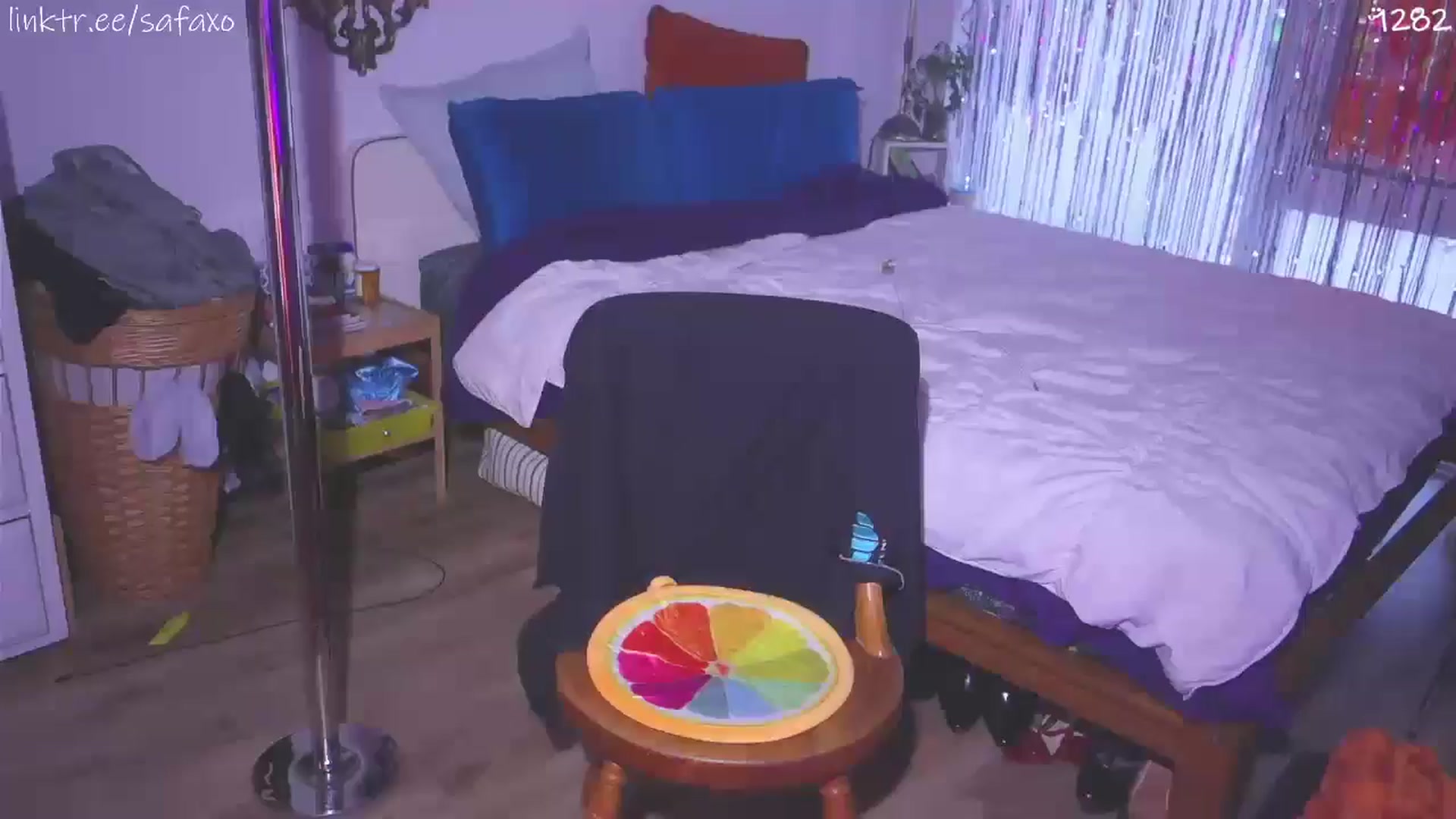 Gallery image thumbnail from HairySafaeri's myfreecams stream on, 03/10/2026, 22:15 image 11 of 20