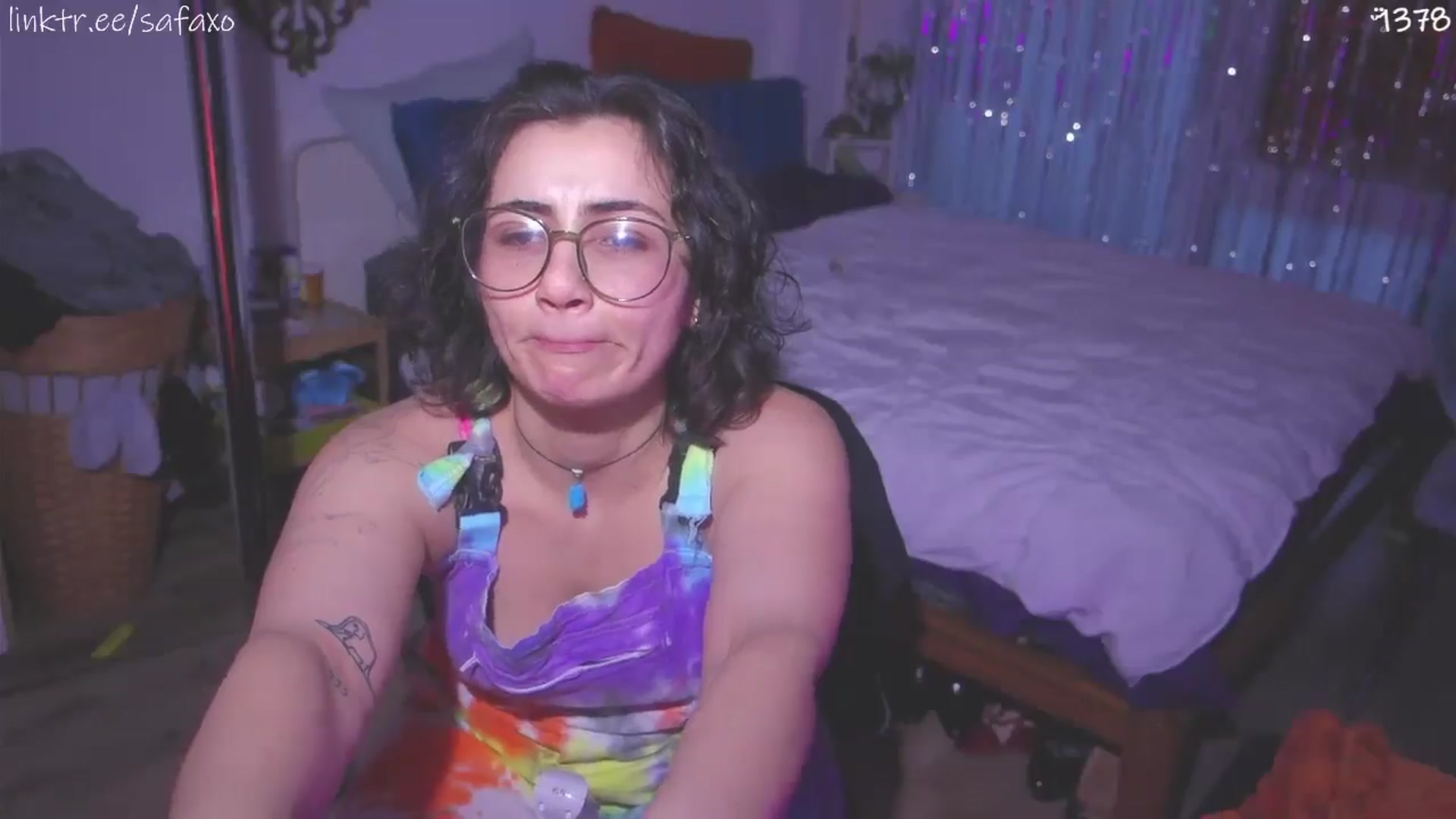 Gallery image thumbnail from HairySafaeri's myfreecams stream on, 03/10/2026, 22:15 image 2 of 20