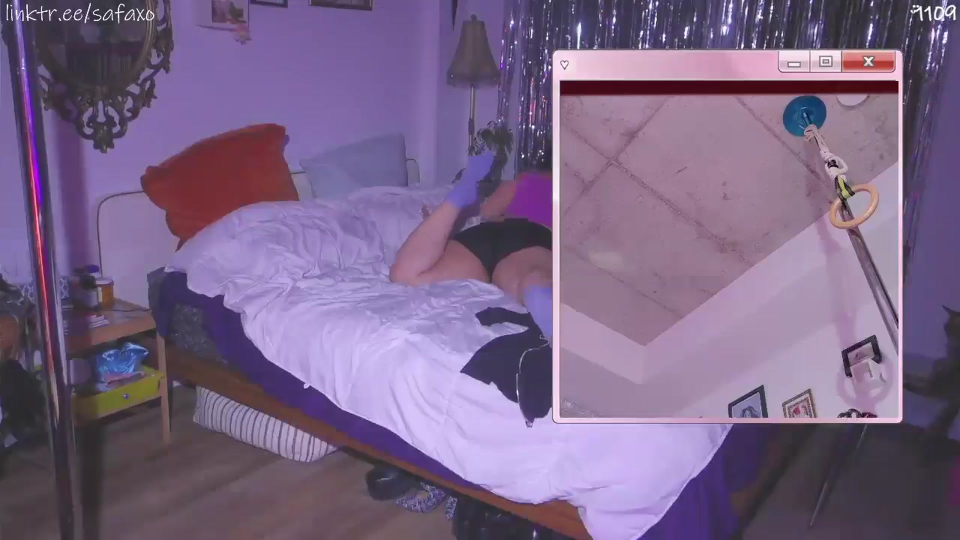 Gallery image thumbnail from HairySafaeri's myfreecams stream on, 03/11/2026, 23:49 image 18 of 20