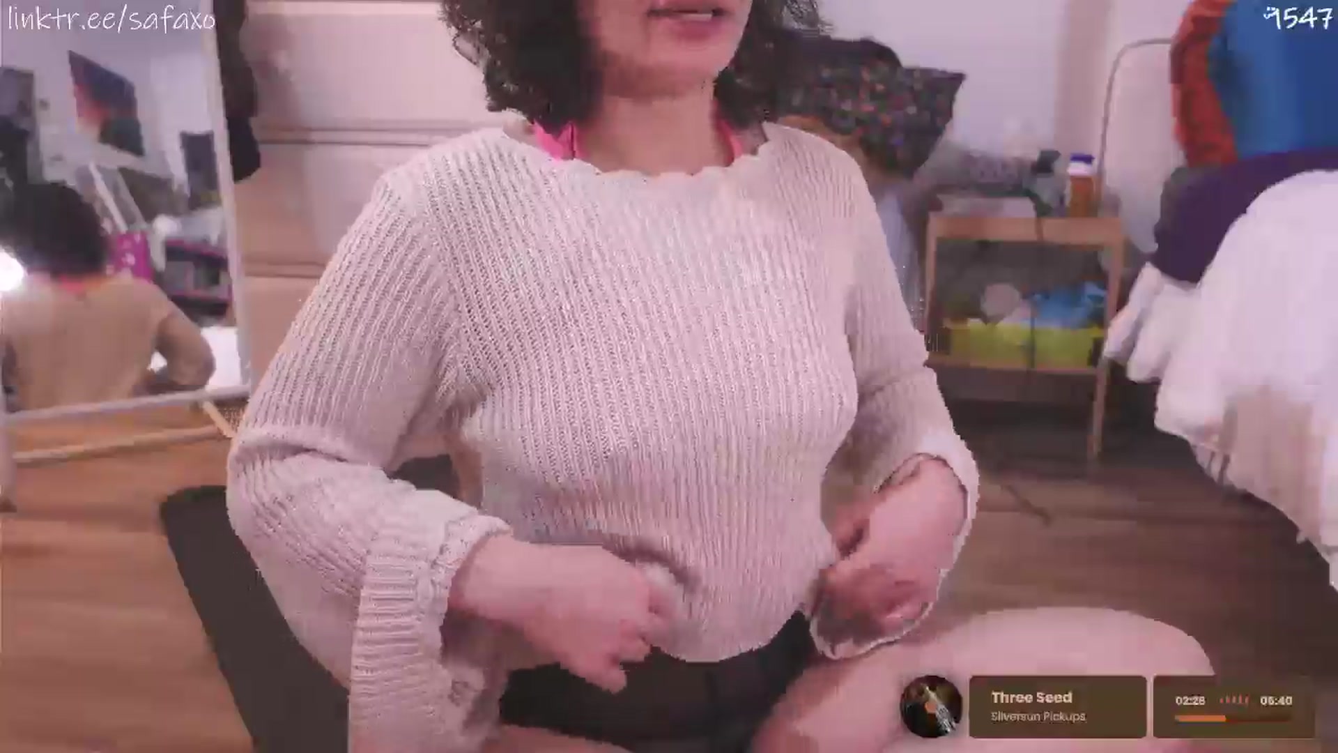 Gallery image thumbnail from HairySafaeri's myfreecams stream on, 03/25/2026, 21:22 image 12 of 20