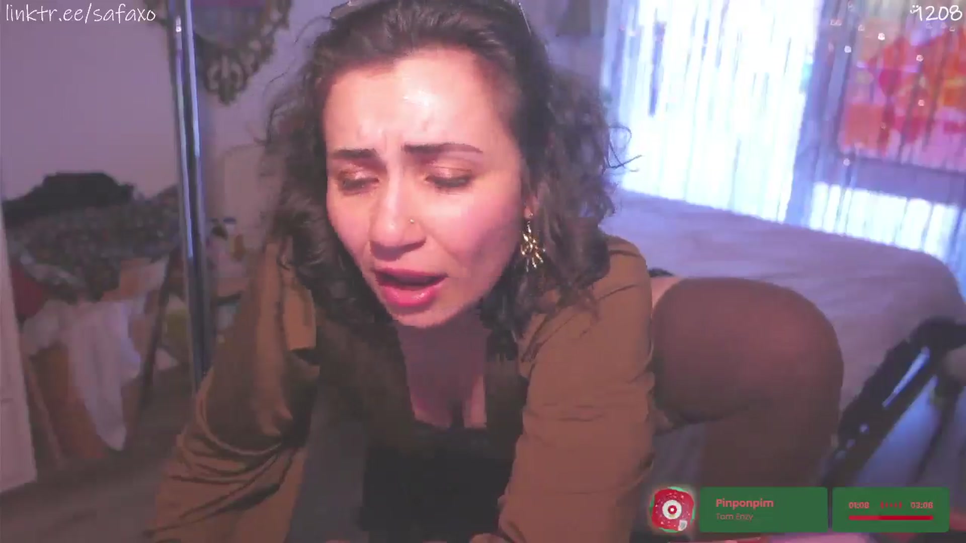 Gallery image thumbnail from HairySafaeri's myfreecams stream on, 03/27/2026, 22:36 image 12 of 20