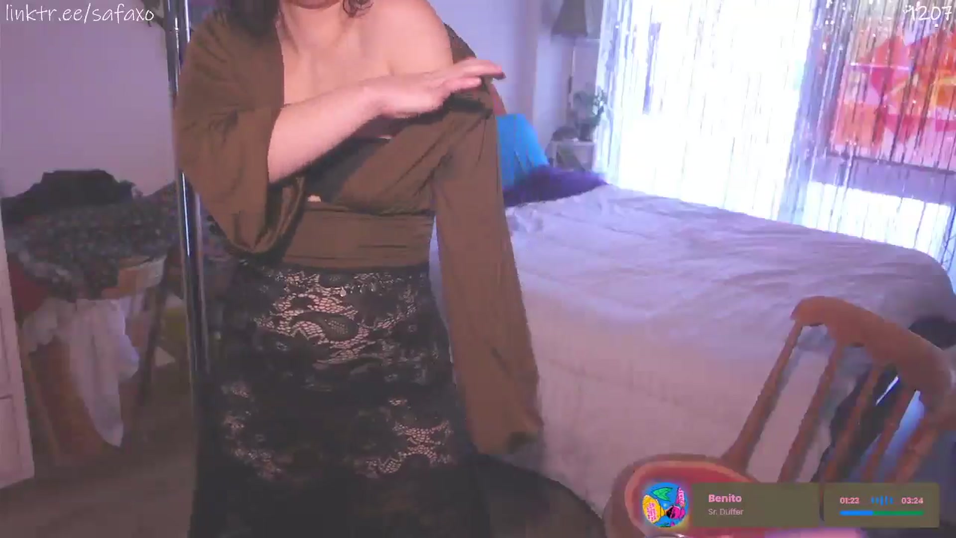 Gallery image thumbnail from HairySafaeri's myfreecams stream on, 03/27/2026, 22:36 image 7 of 20