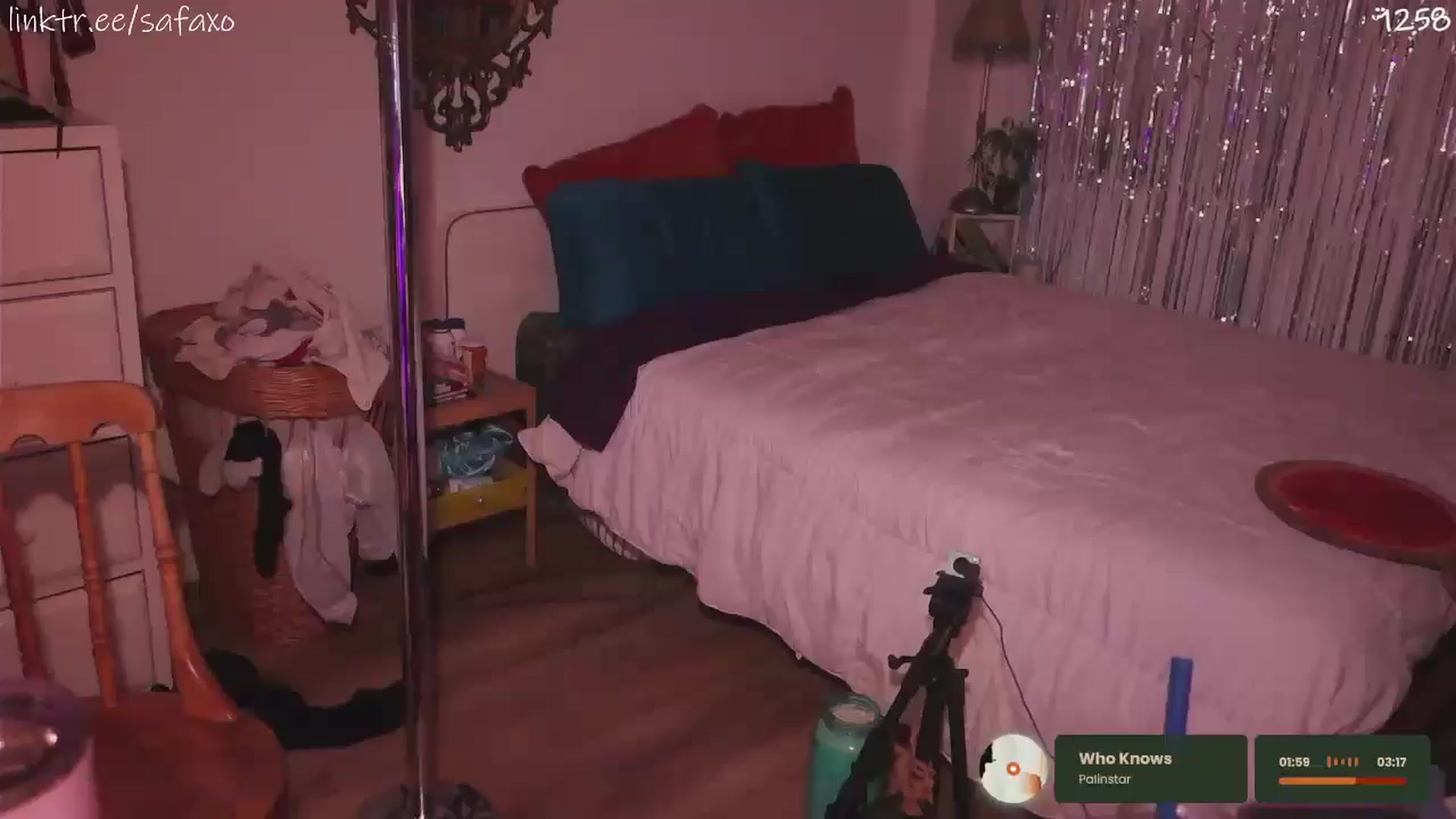 Gallery image thumbnail from HairySafaeri's myfreecams stream on, 04/01/2026, 24:20 image 10 of 20