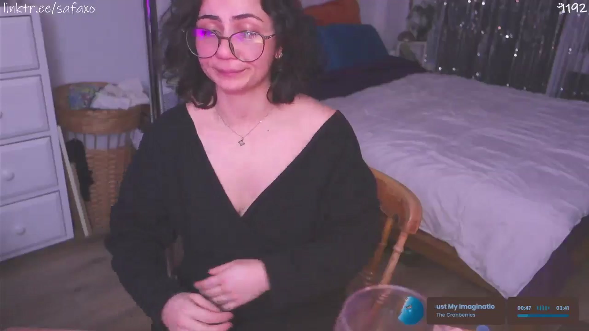 Gallery image thumbnail from HairySafaeri's myfreecams stream on, 04/09/2026, 02:28 image 11 of 20