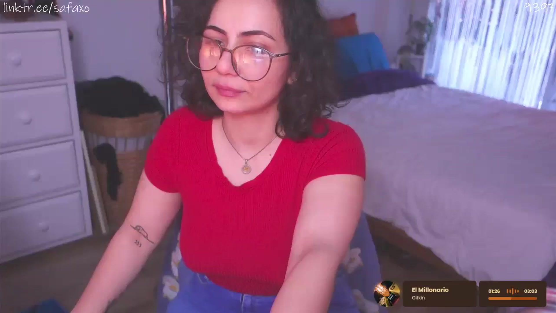 Gallery image thumbnail from HairySafaeri's myfreecams stream on, 04/10/2026, 22:33 image 1 of 20
