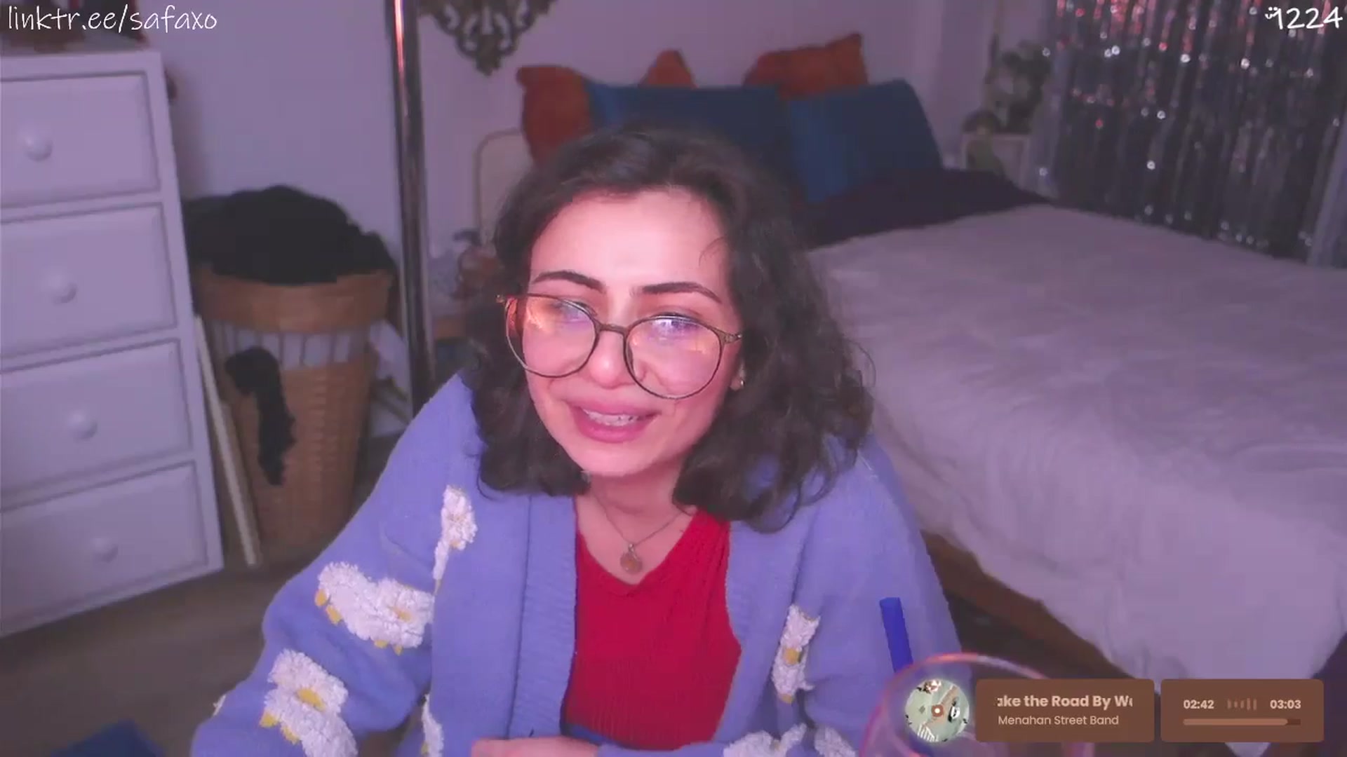 Gallery image thumbnail from HairySafaeri's myfreecams stream on, 04/11/2026, 01:39 image 11 of 20