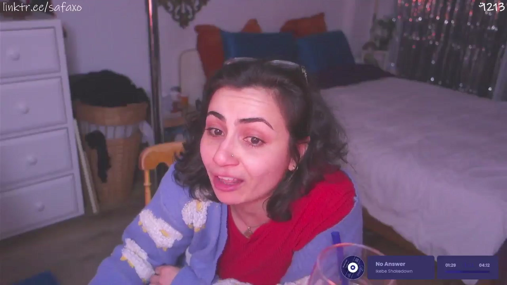 Gallery image thumbnail from HairySafaeri's myfreecams stream on, 04/11/2026, 01:39 image 13 of 20
