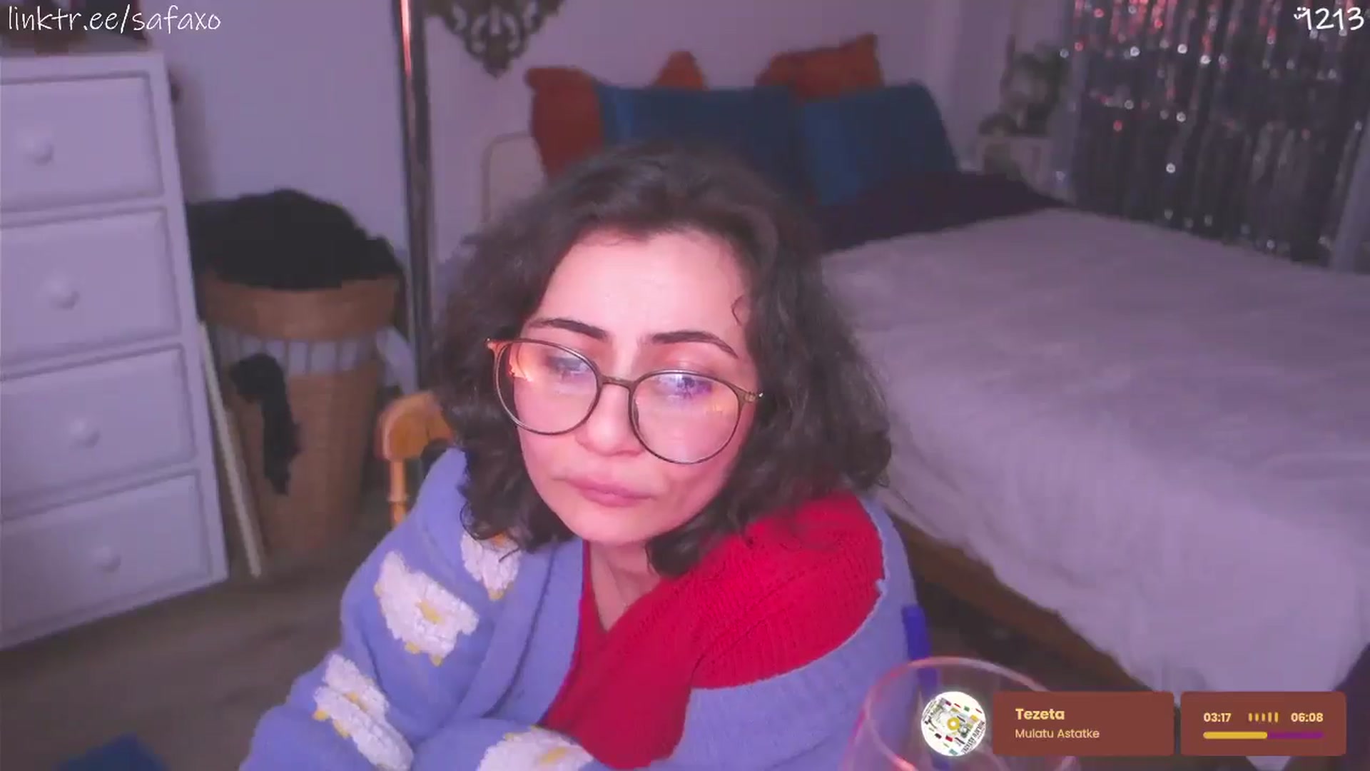 Gallery image thumbnail from HairySafaeri's myfreecams stream on, 04/11/2026, 01:39 image 12 of 20