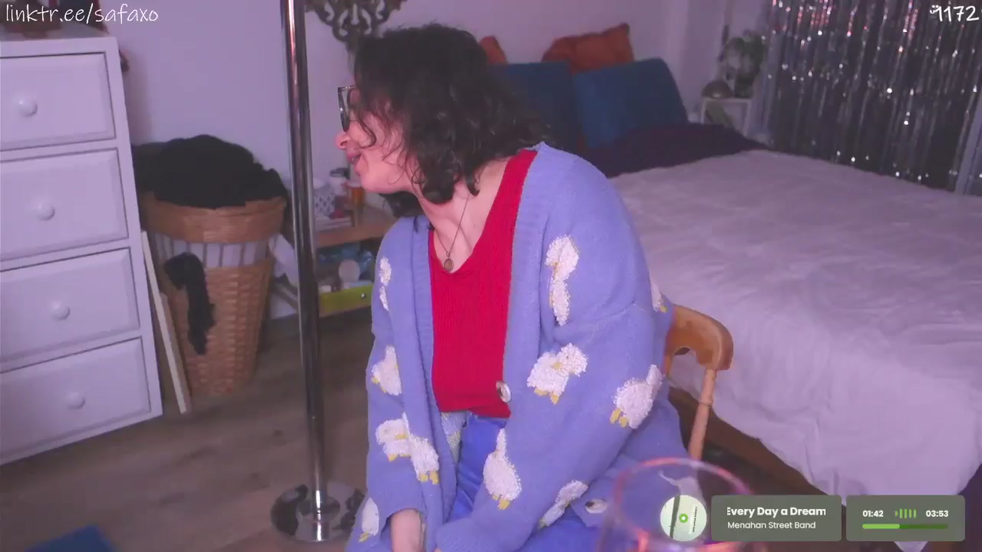 Gallery image thumbnail from HairySafaeri's myfreecams stream on, 04/11/2026, 01:39 image 17 of 20