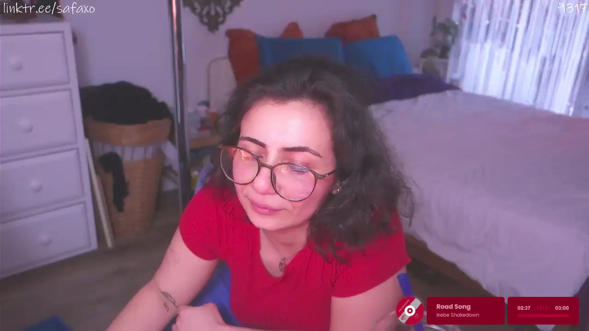 Gallery image thumbnail from HairySafaeri's myfreecams stream on, 04/11/2026, 01:39 image 4 of 20